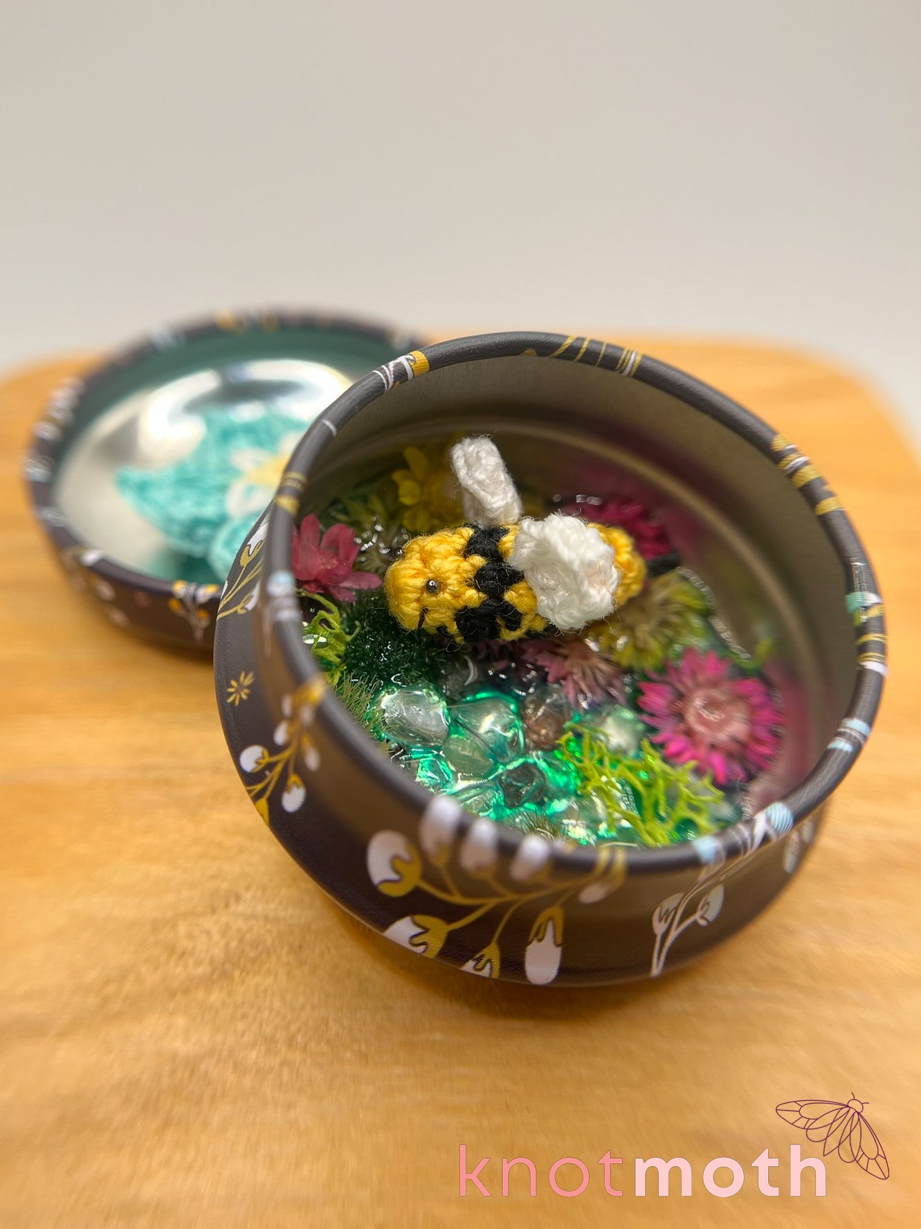 blythe bee & forget-me-not trinket tin
