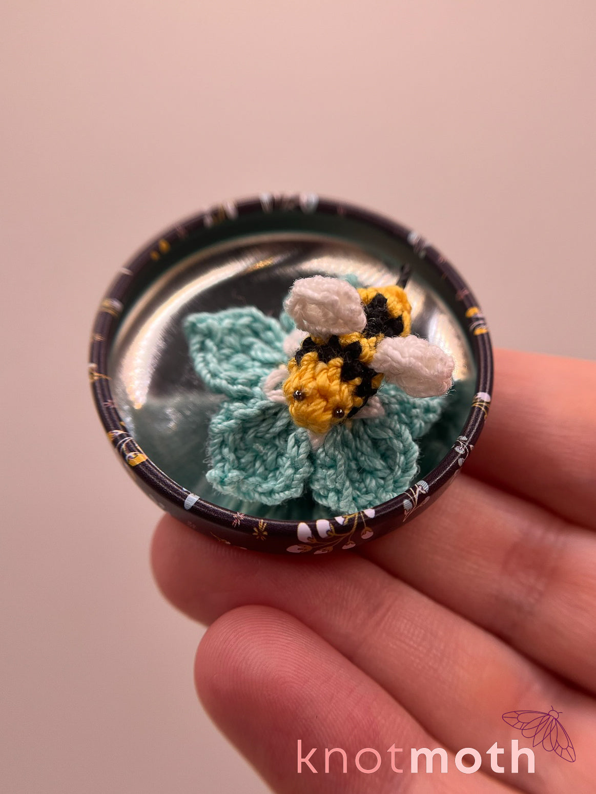 blythe bee & forget-me-not trinket tin