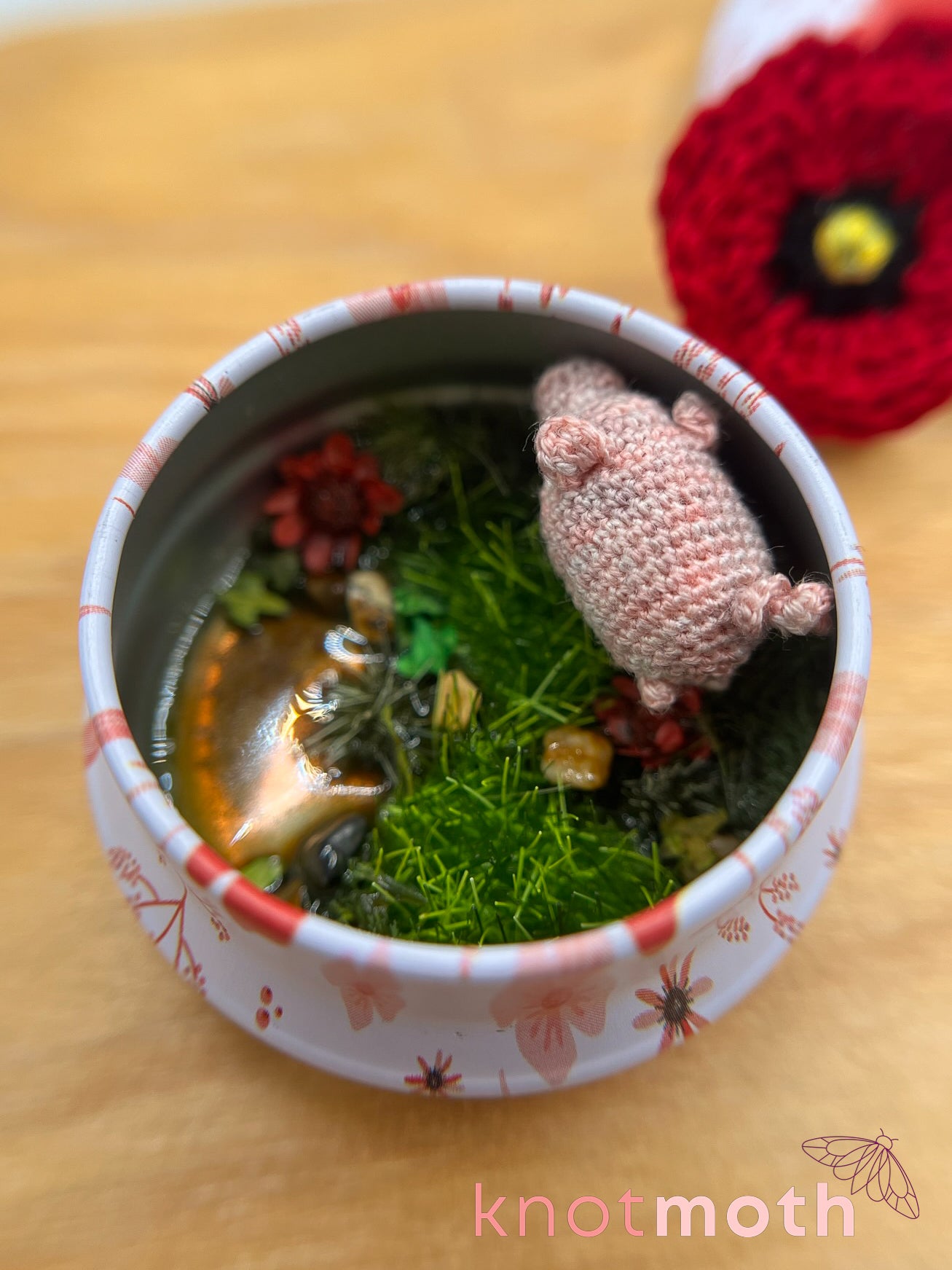 Poppy Pig Micro Crochet Trinket Tin