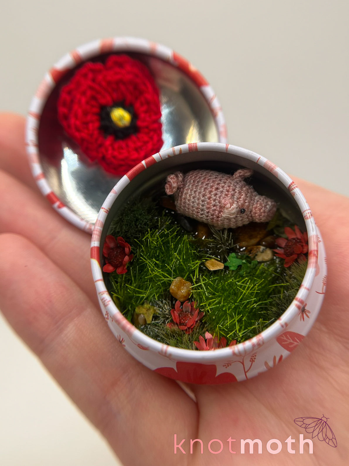 Poppy Pig Micro Crochet Trinket Tin