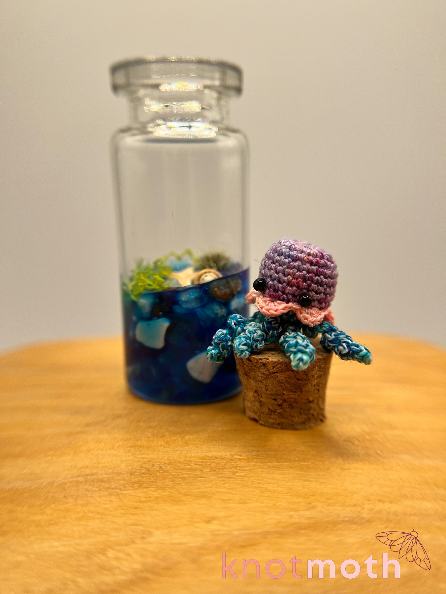 Luz Jellyfish Glow-in-the-Dark Micro Crochet Trinket Jar