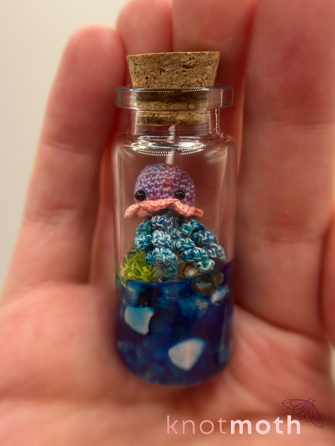 Luz Jellyfish Glow-in-the-Dark Micro Crochet Trinket Jar