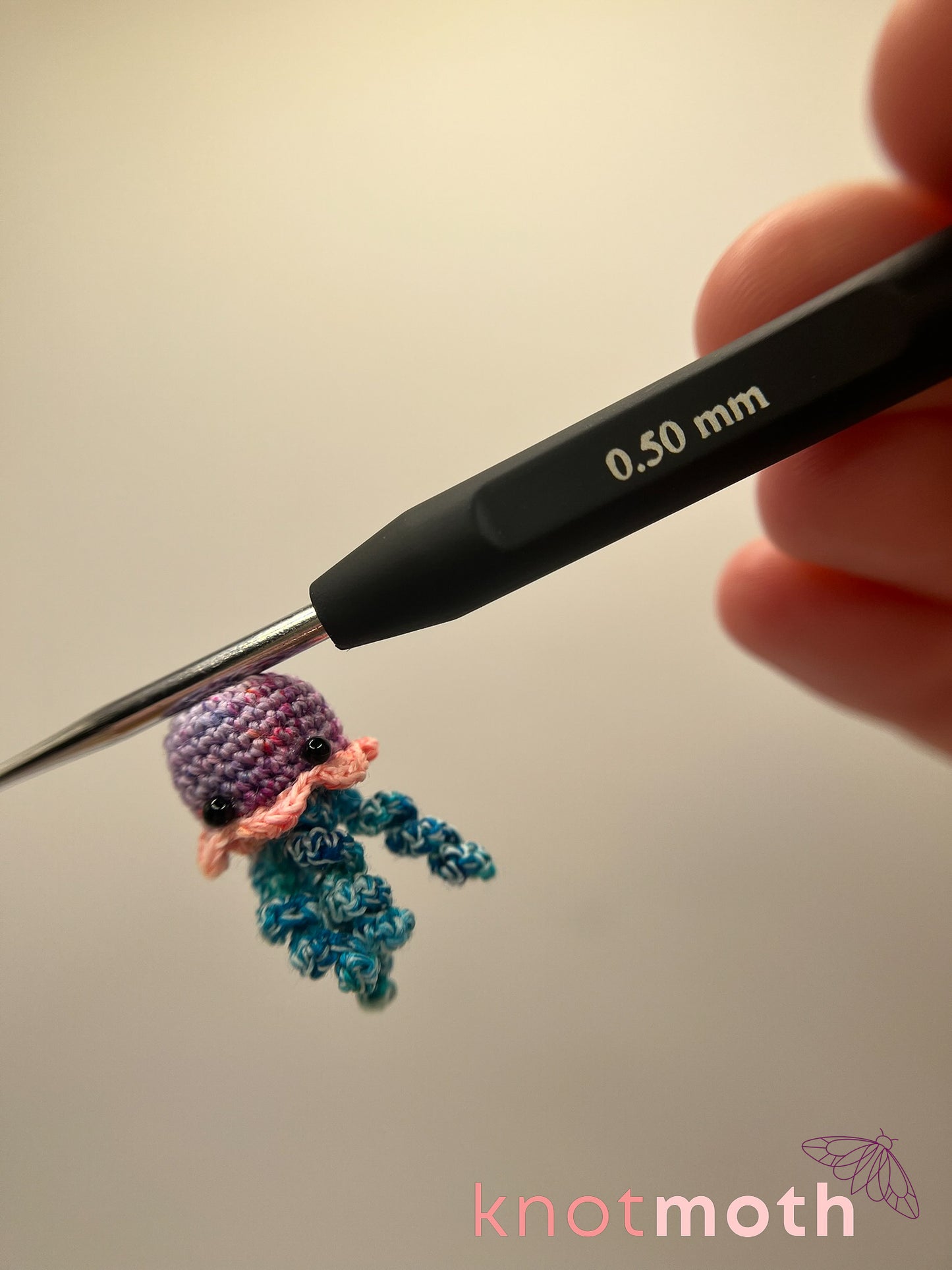 Luz Jellyfish Glow-in-the-Dark Micro Crochet Trinket Jar