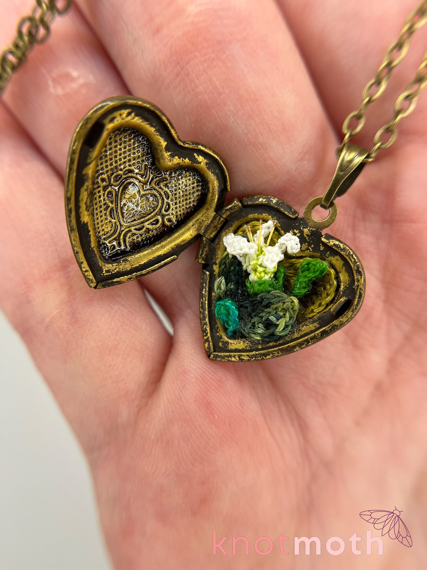 Lily (love, friendship) floriography micro-crochet locket