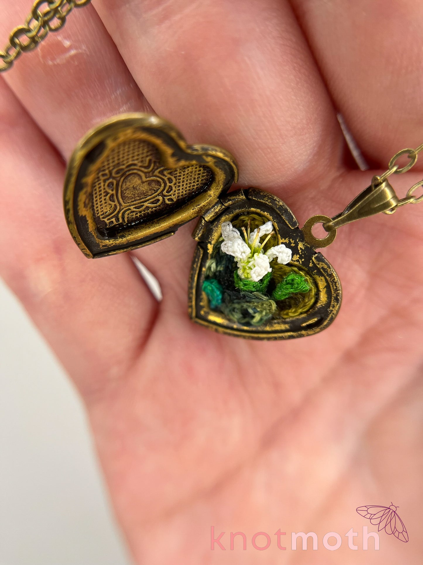 Lily (love, friendship) floriography micro-crochet locket