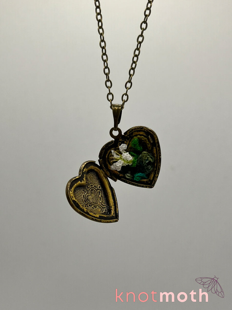 Lily (love, friendship) floriography micro-crochet locket
