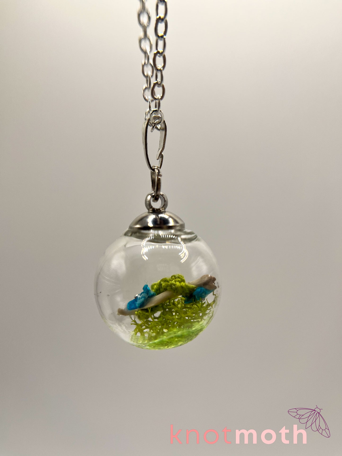 creeping speedwell & femur bone micro crochet mini globe necklace