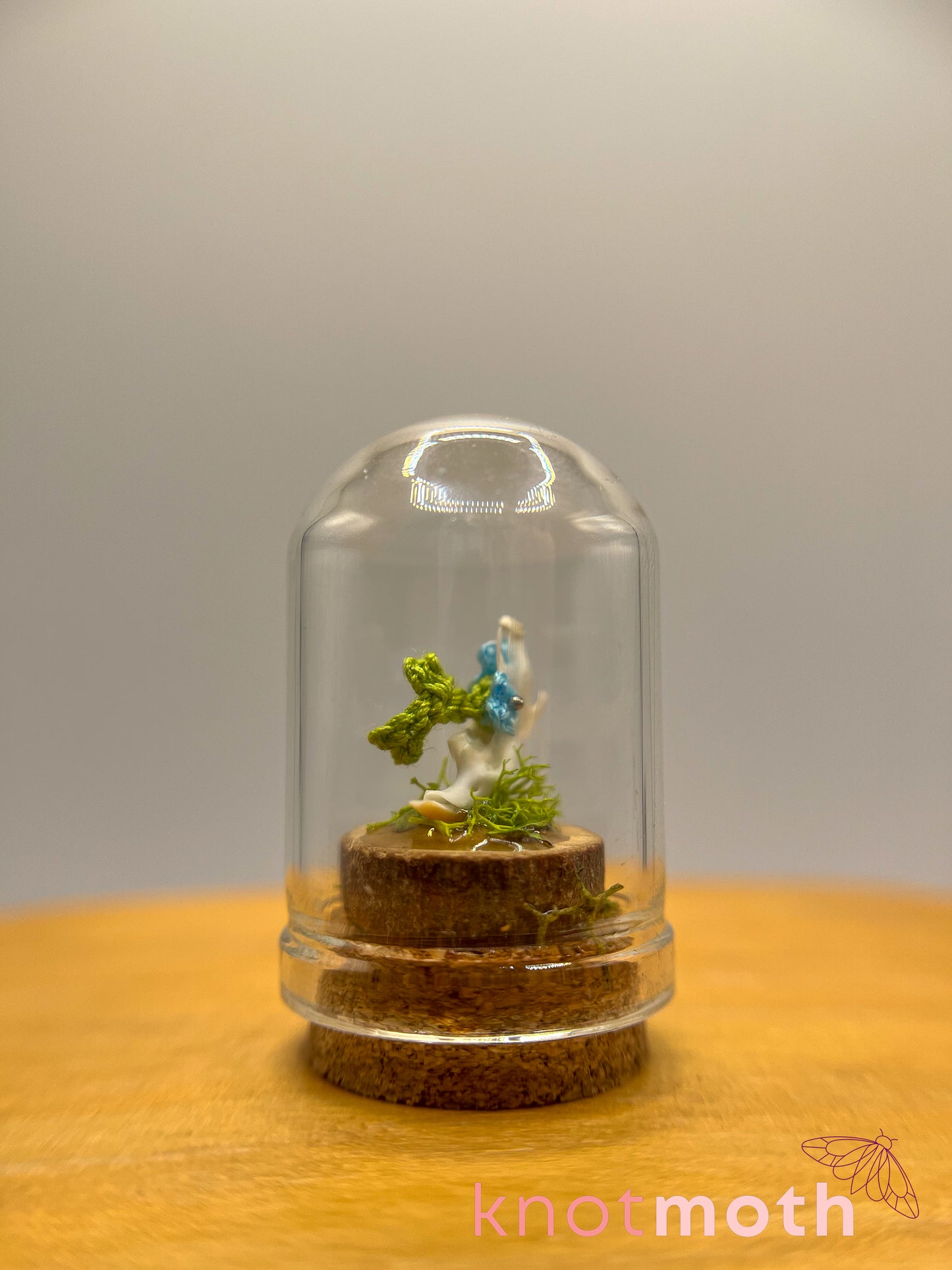 forget-me-not & jawbone micro crochet cloche jar