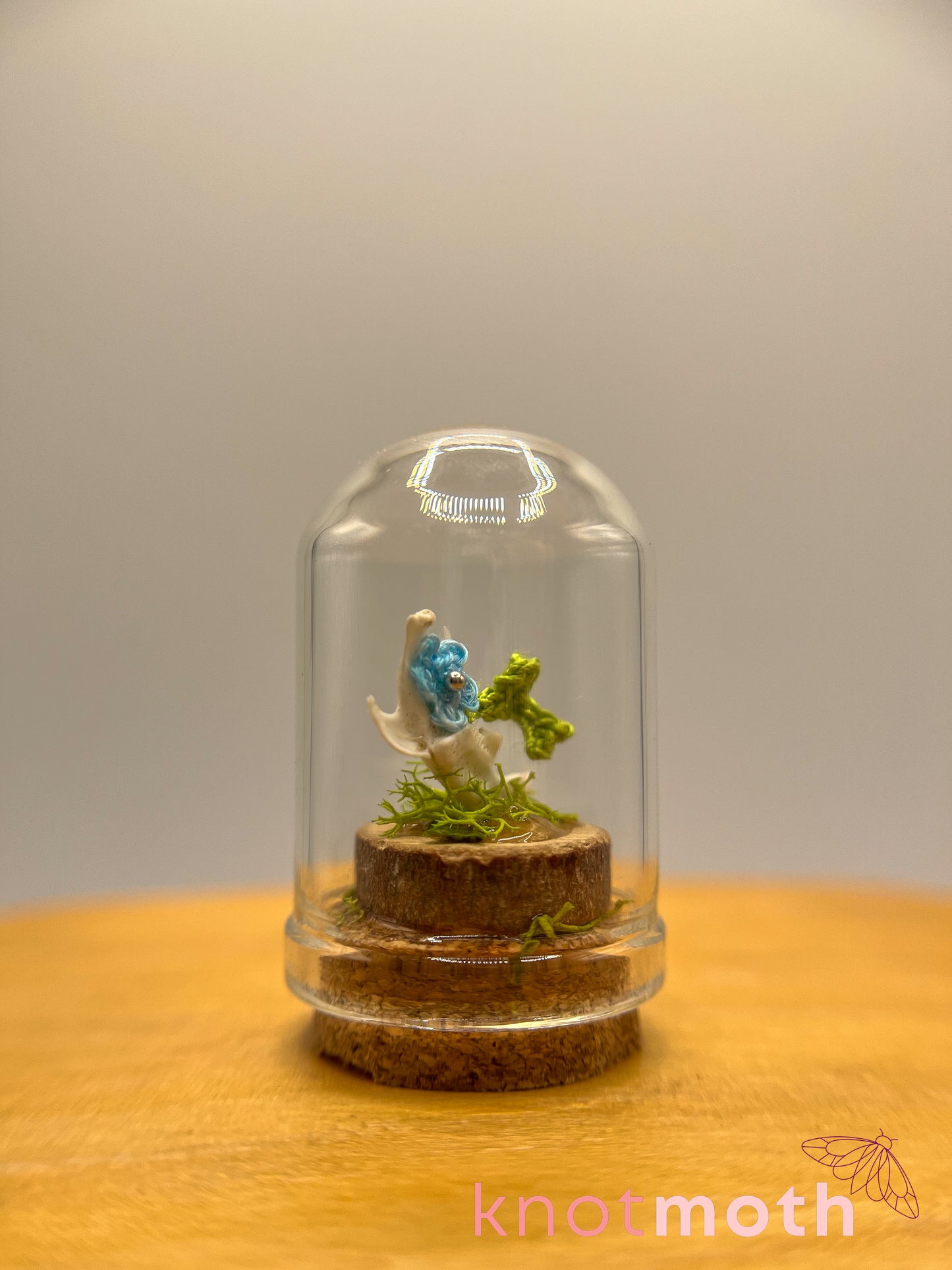 forget-me-not & jawbone micro crochet cloche jar