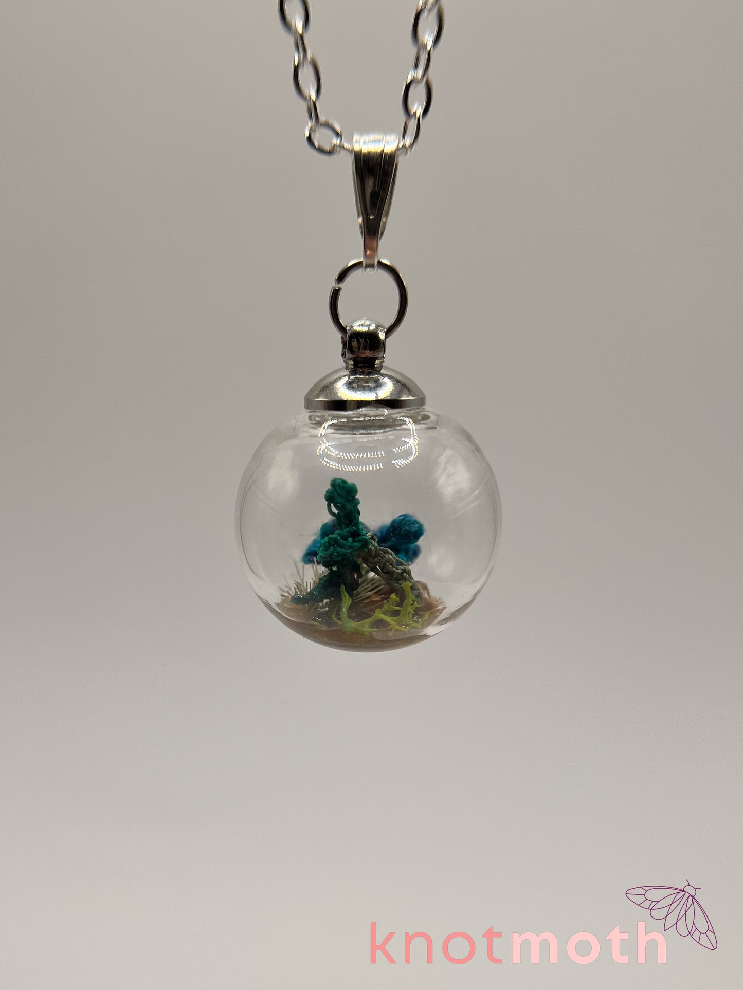 benny beta fish micro crochet globe necklace
