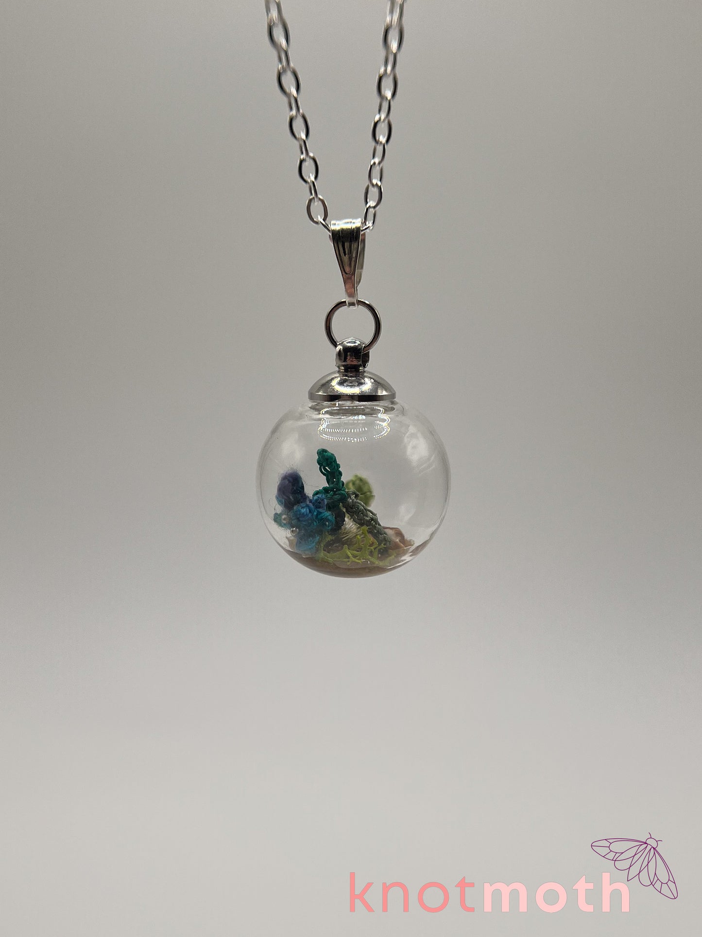 benny beta fish micro crochet globe necklace