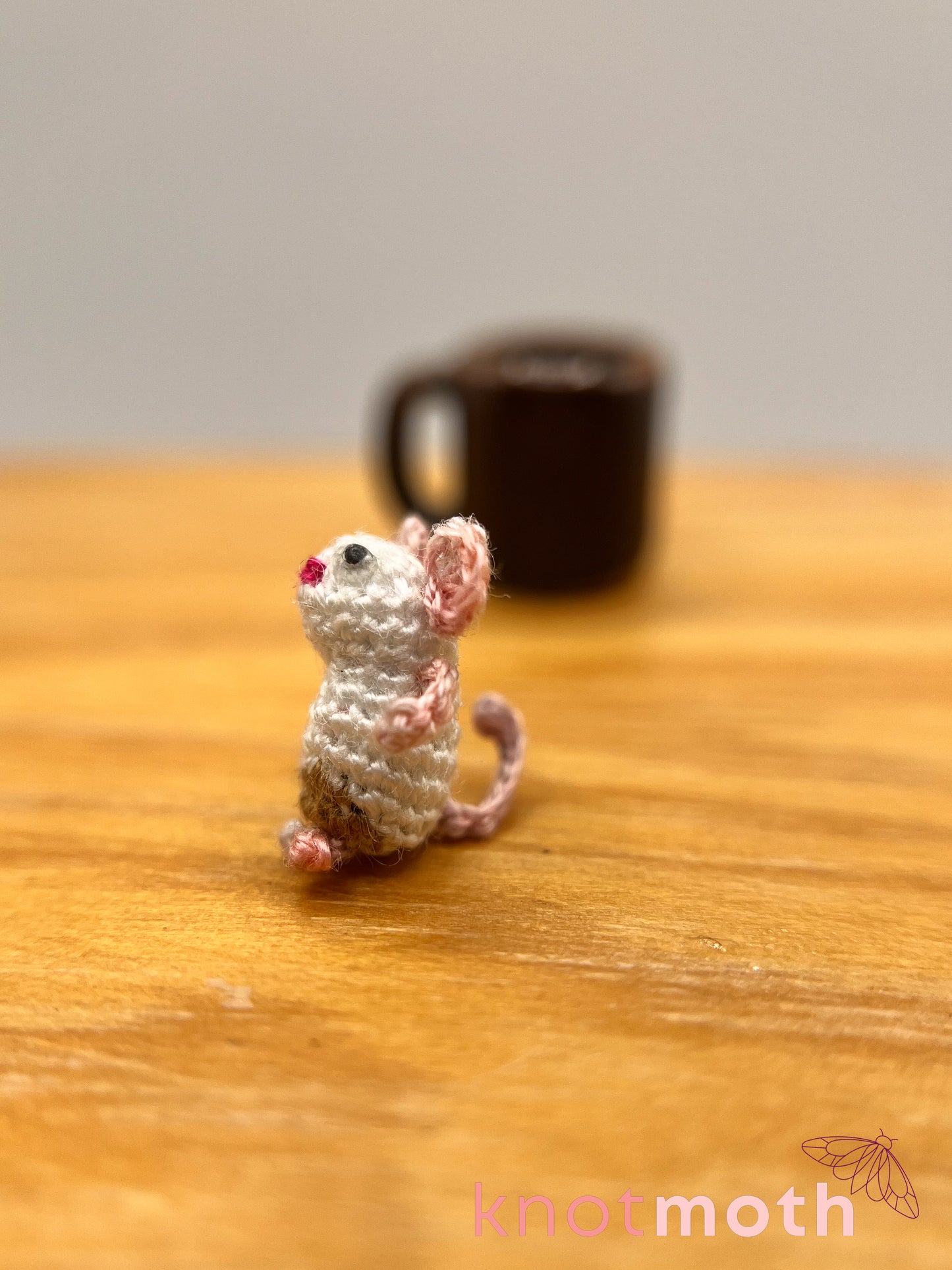 max mouse micro crochet mug trinket