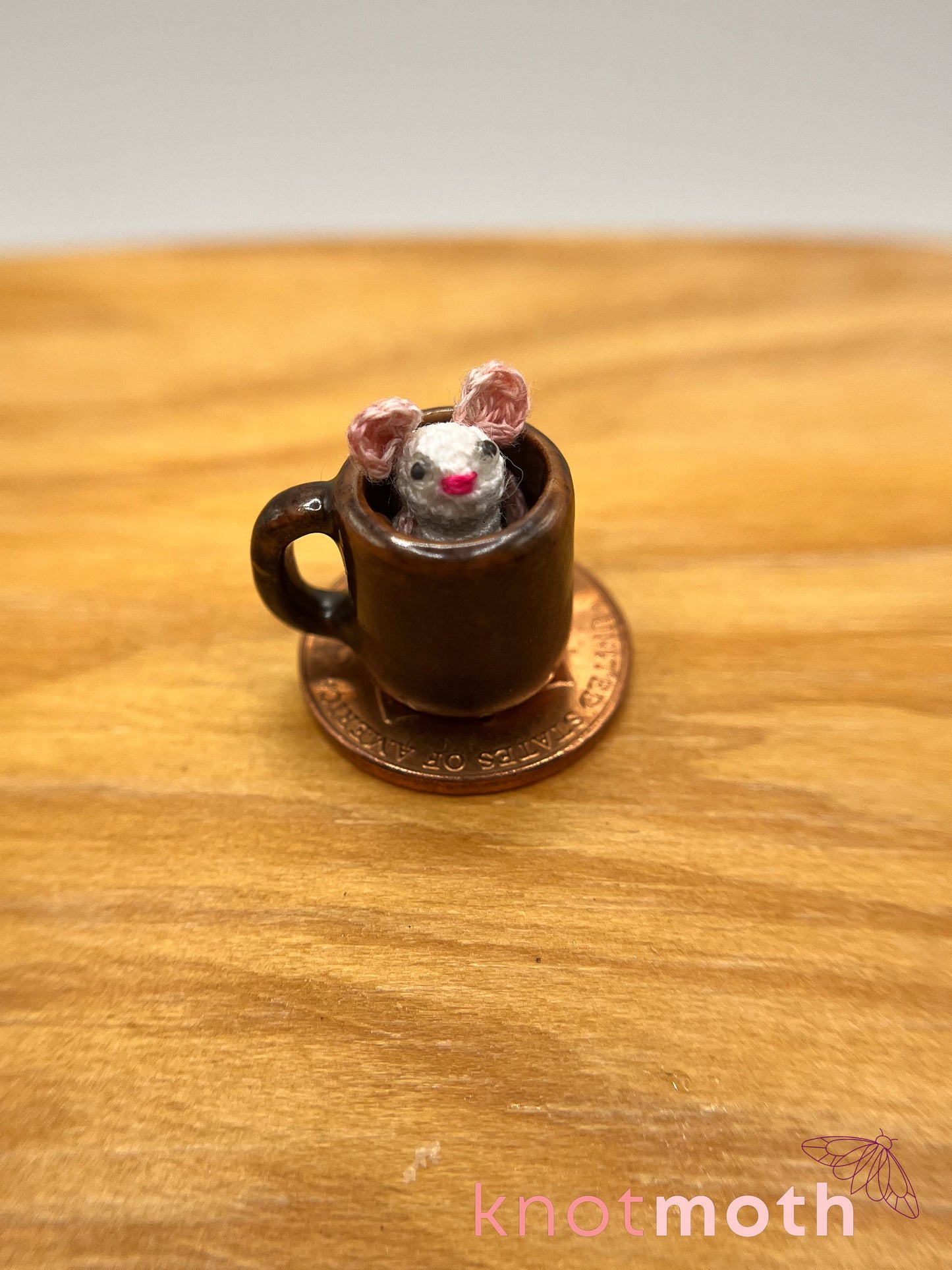 max mouse micro crochet mug trinket