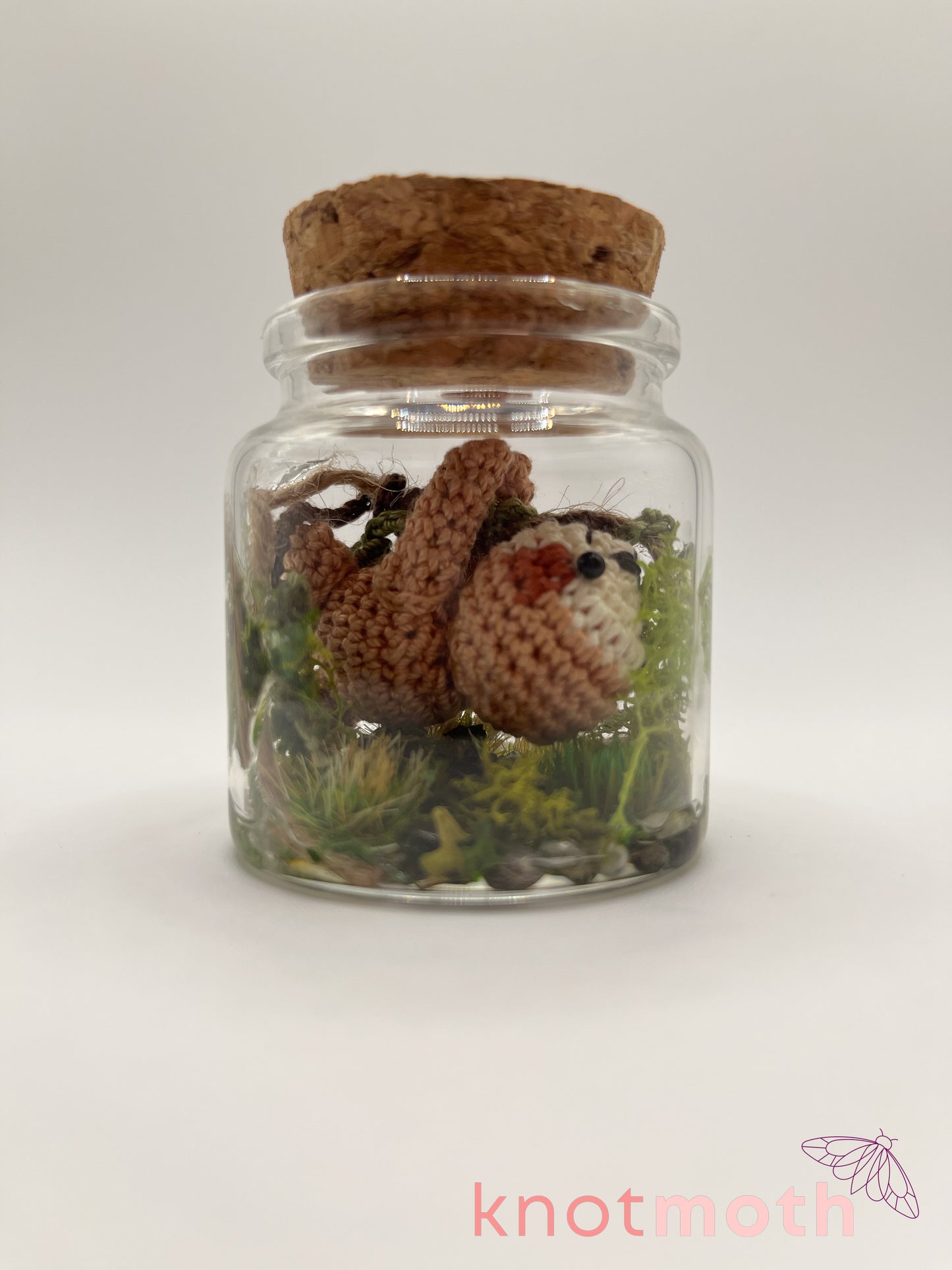 sydney sloth & vines micro crochet jar