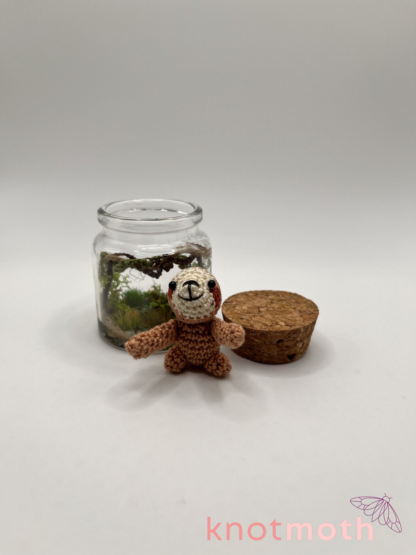 sydney sloth & vines micro crochet jar