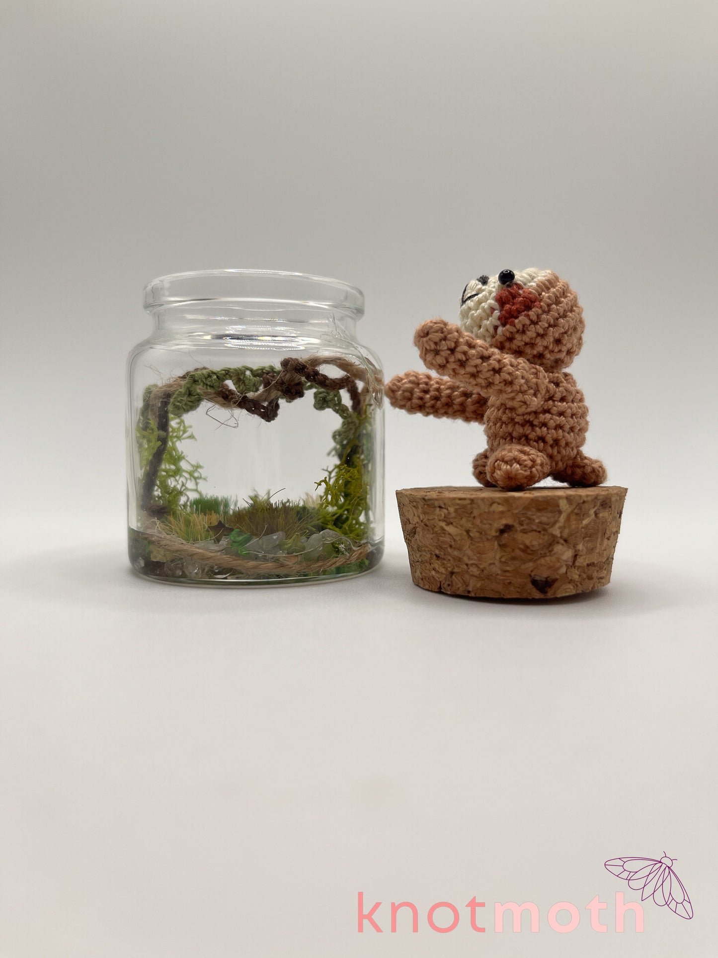 sydney sloth & vines micro crochet jar