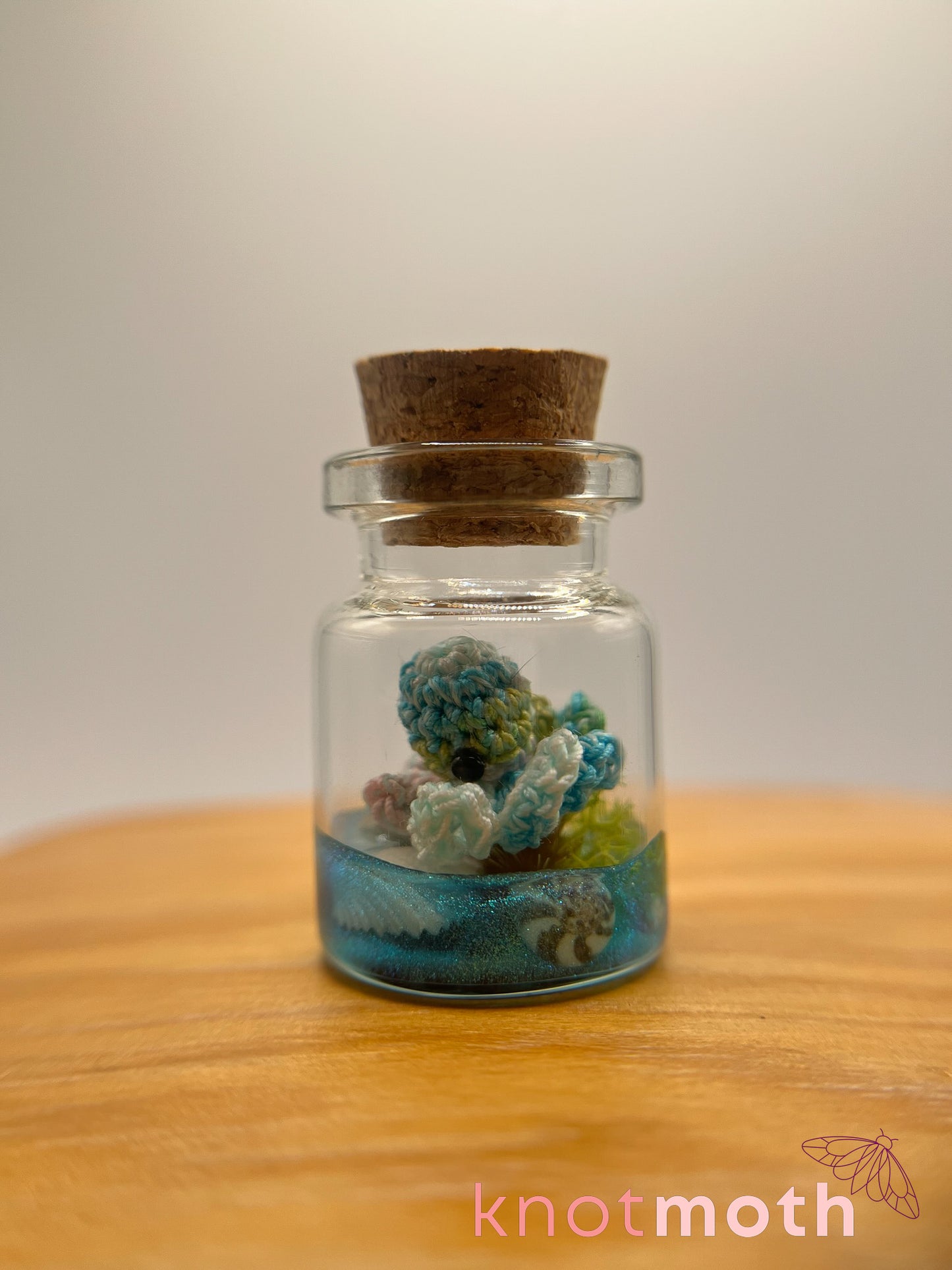 oretta octopus glow-in-the-dark micro crochet jar