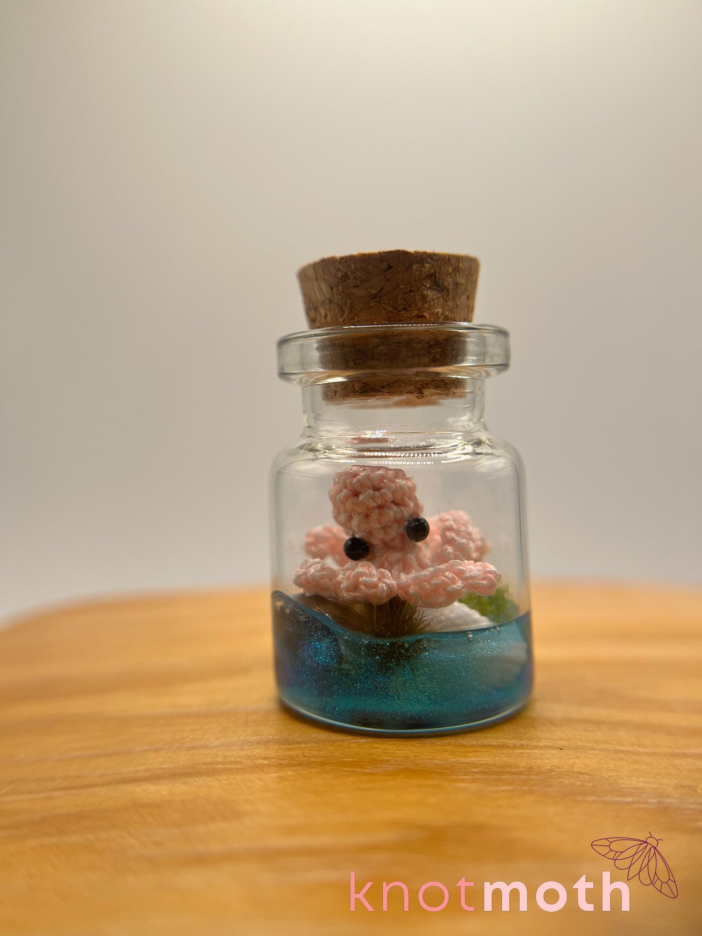 presley octopus glow-in-the-dark micro crochet jar