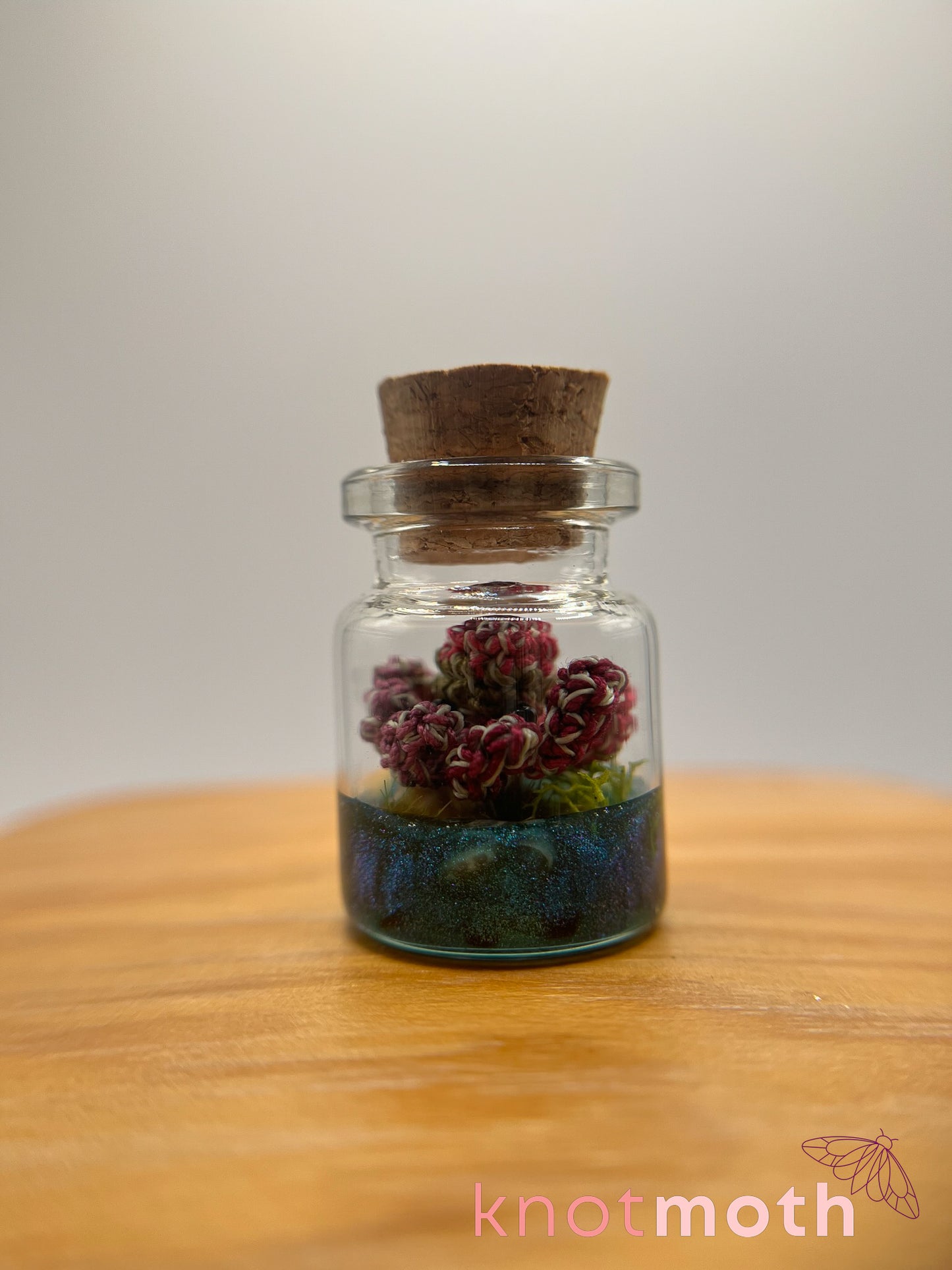 sucker octopus glow-in-the-dark micro crochet jar