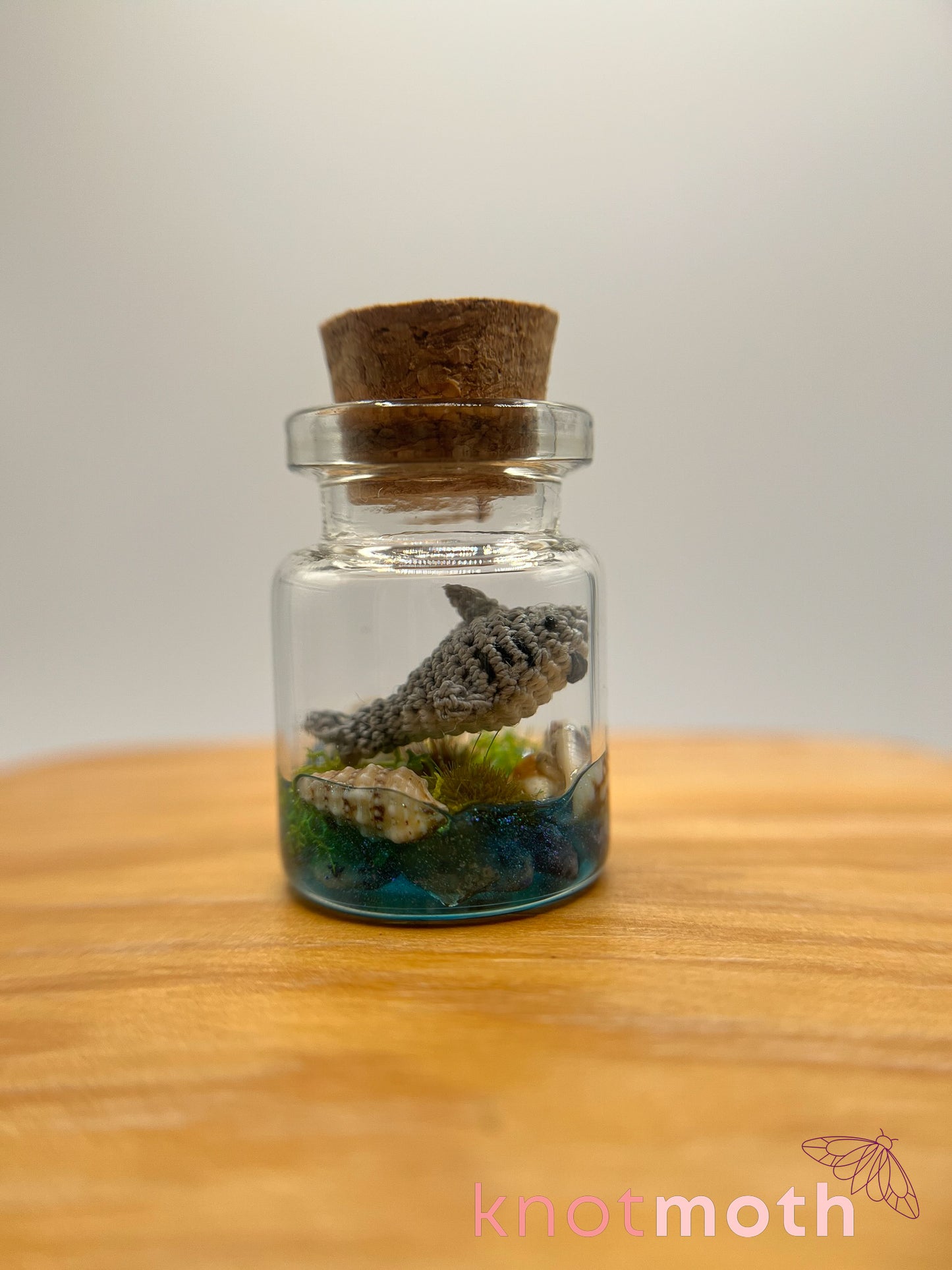 slate shark micro crochet jar