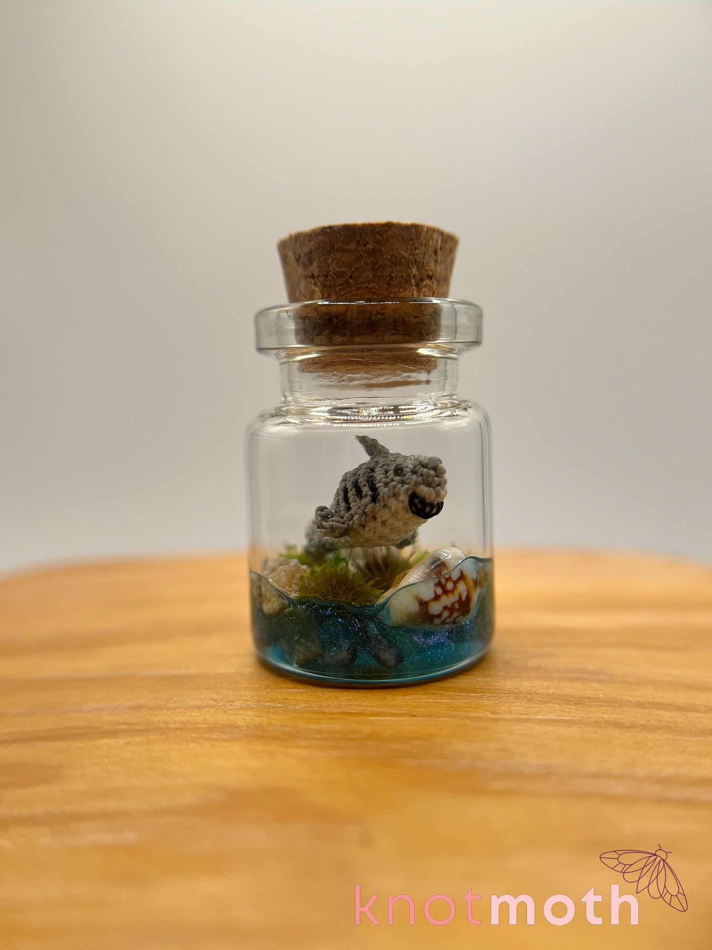 slate shark micro crochet jar