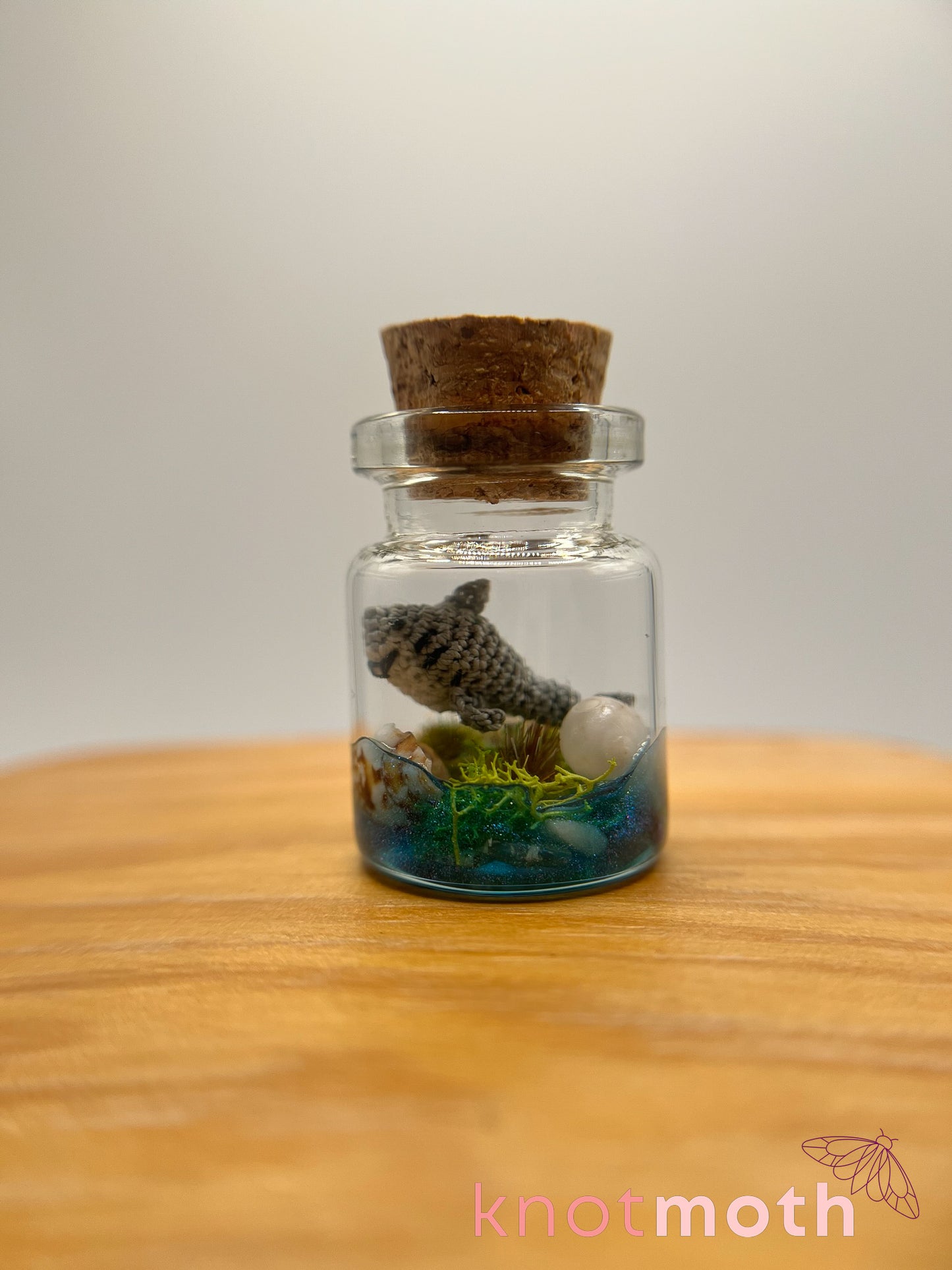 slate shark micro crochet jar