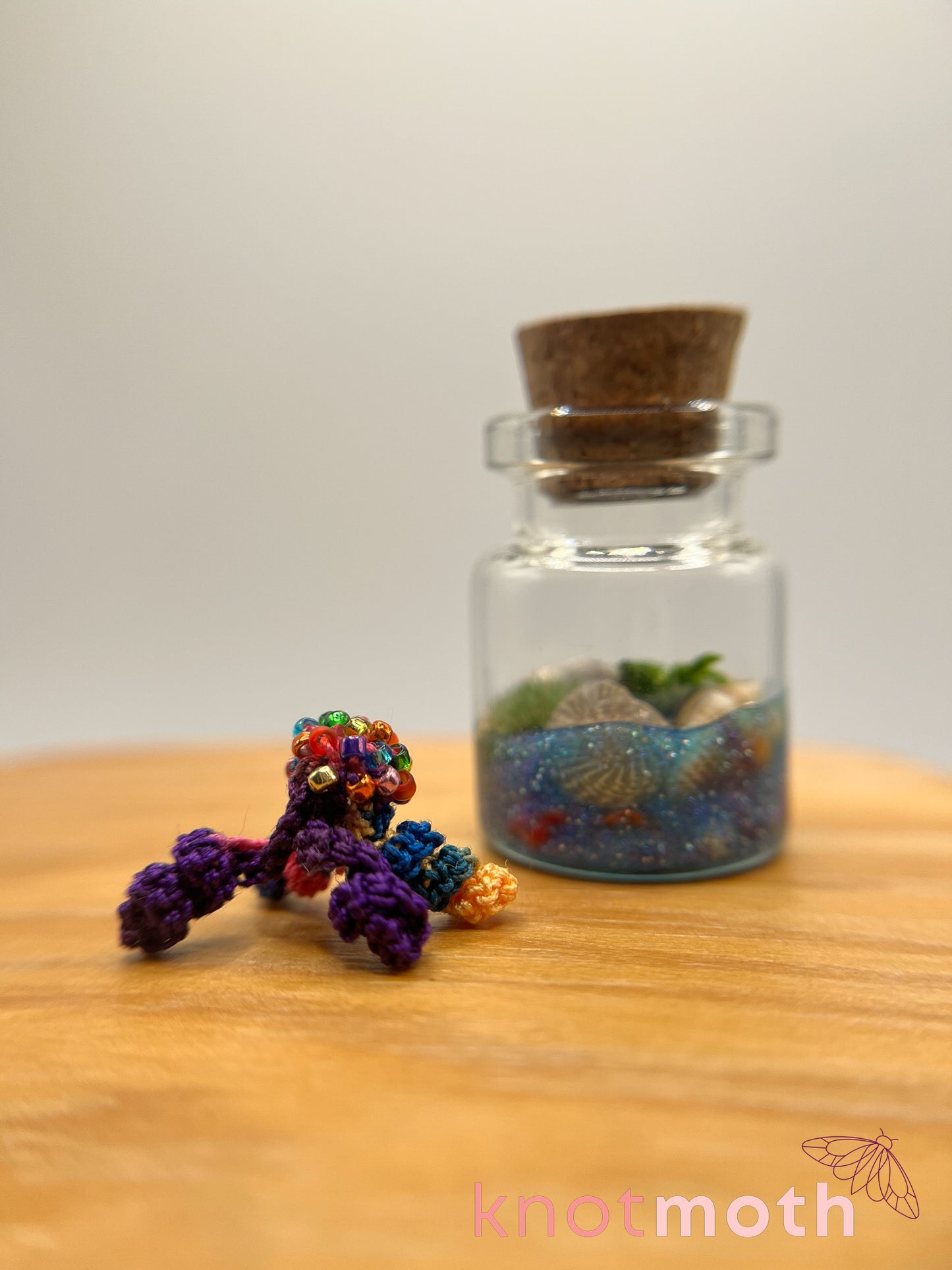 jamie jellyfish micro crochet jar