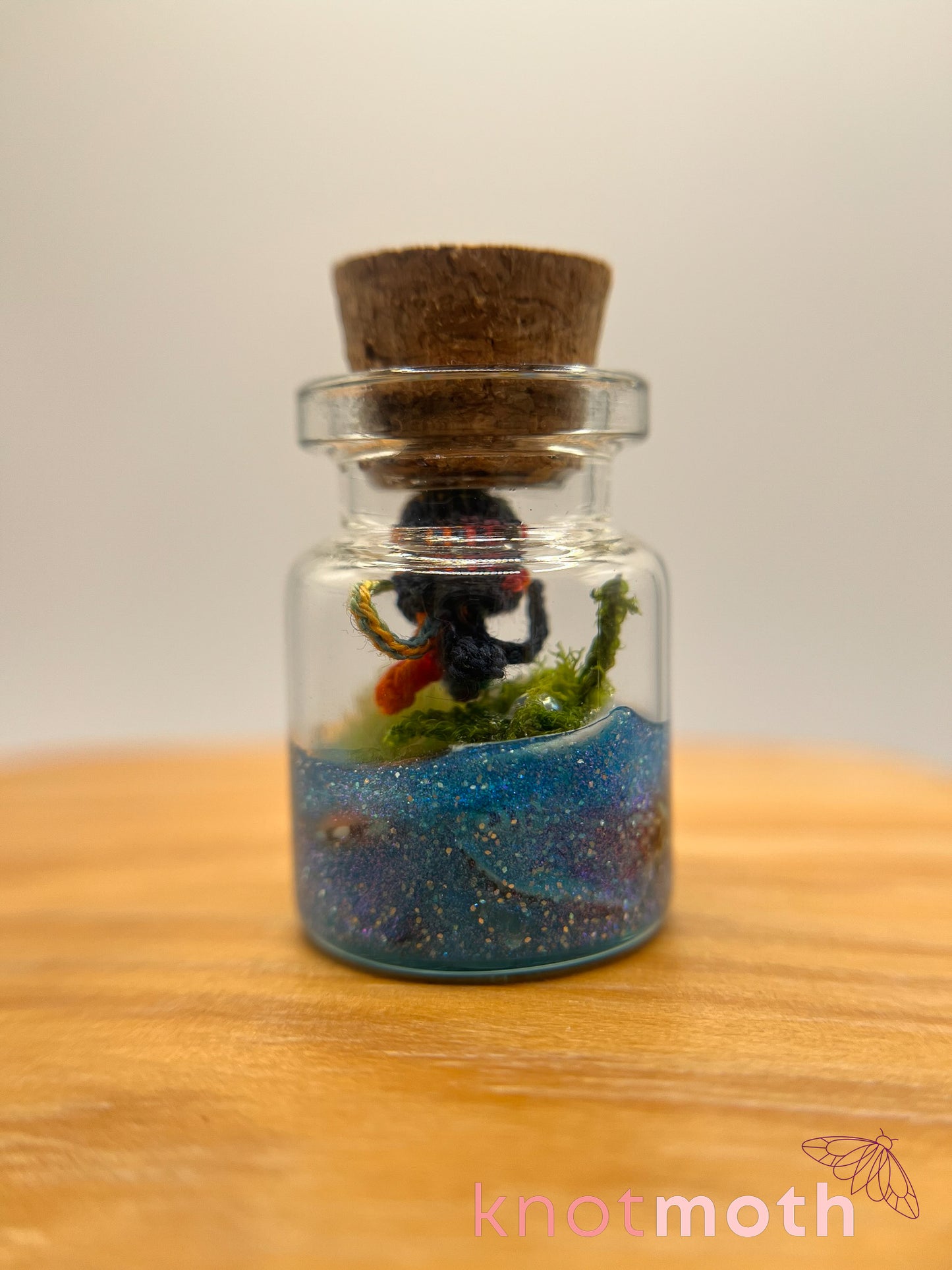 jasper jellyfish micro crochet jar