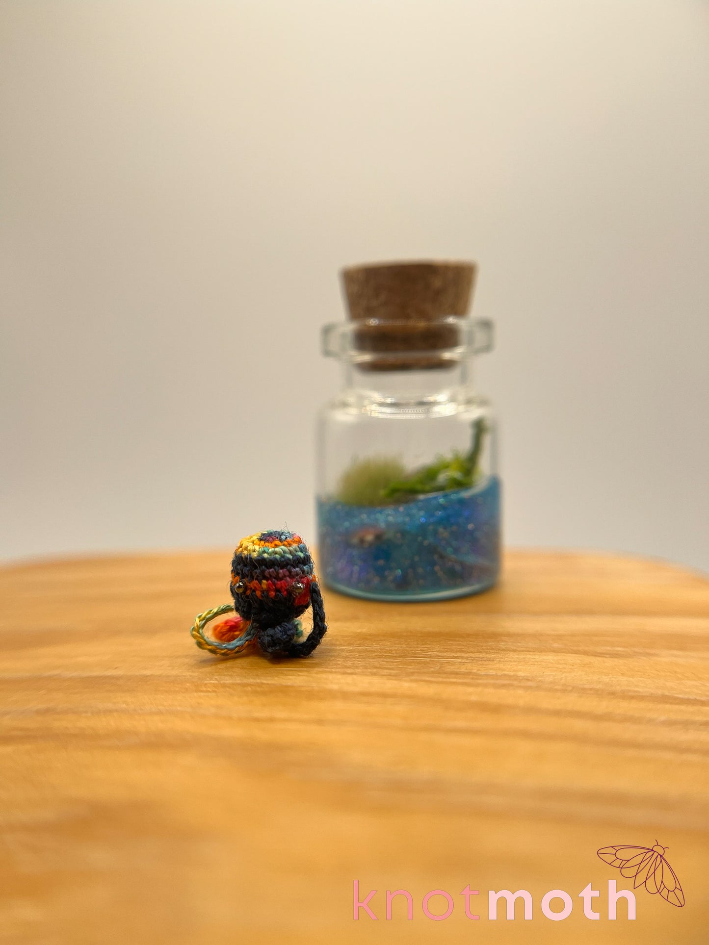 jasper jellyfish micro crochet jar