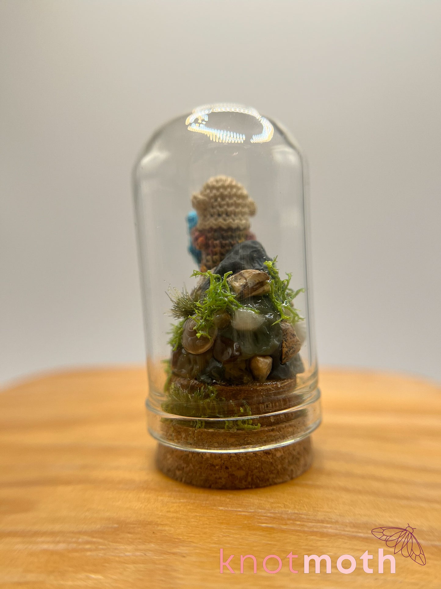 thomas otter micro crochet cloche jar