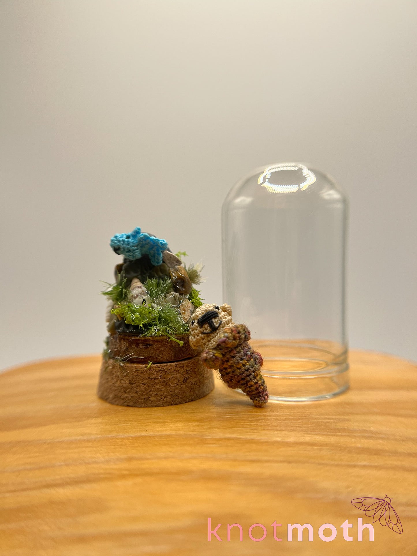 thomas otter micro crochet cloche jar