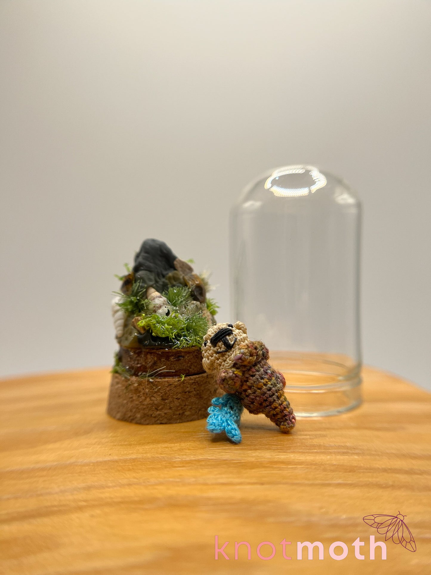 thomas otter micro crochet cloche jar