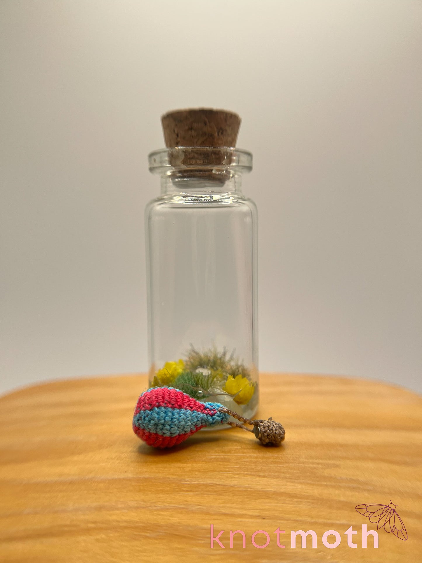 hot air balloon micro crochet jar