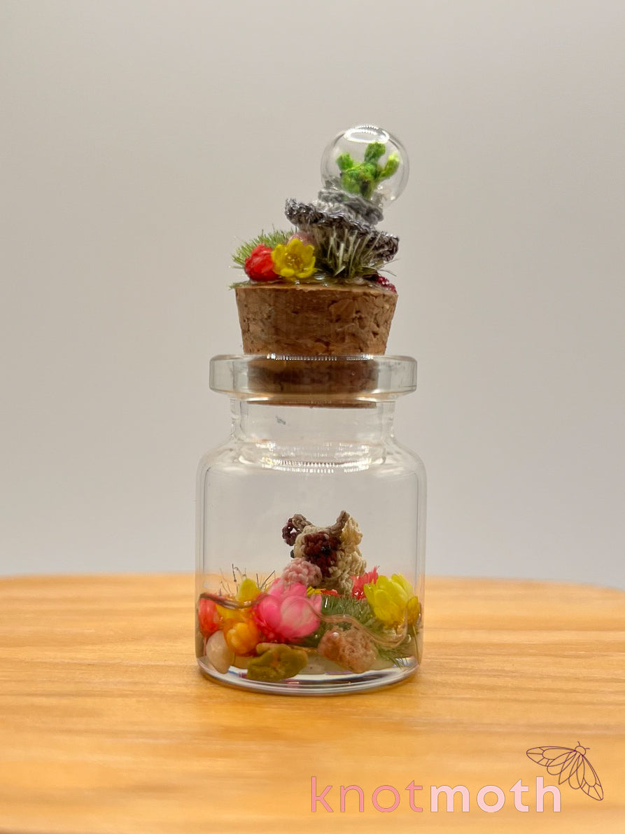 elexa alien & bessie cow abduction micro crochet jar