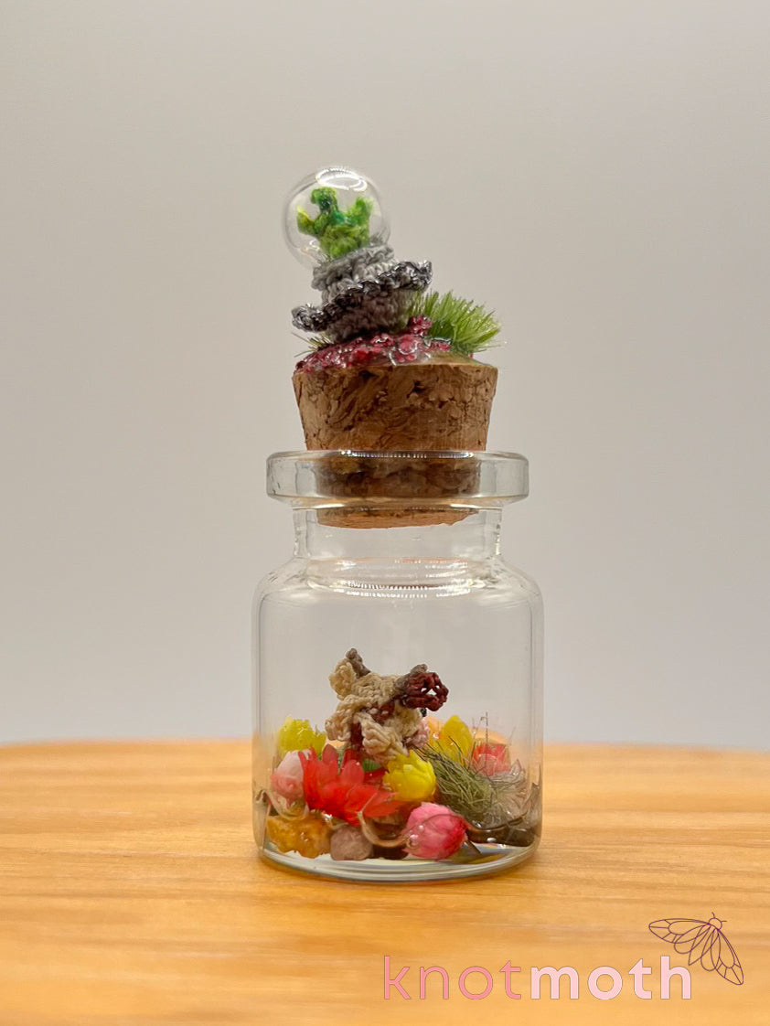 elexa alien & bessie cow abduction micro crochet jar