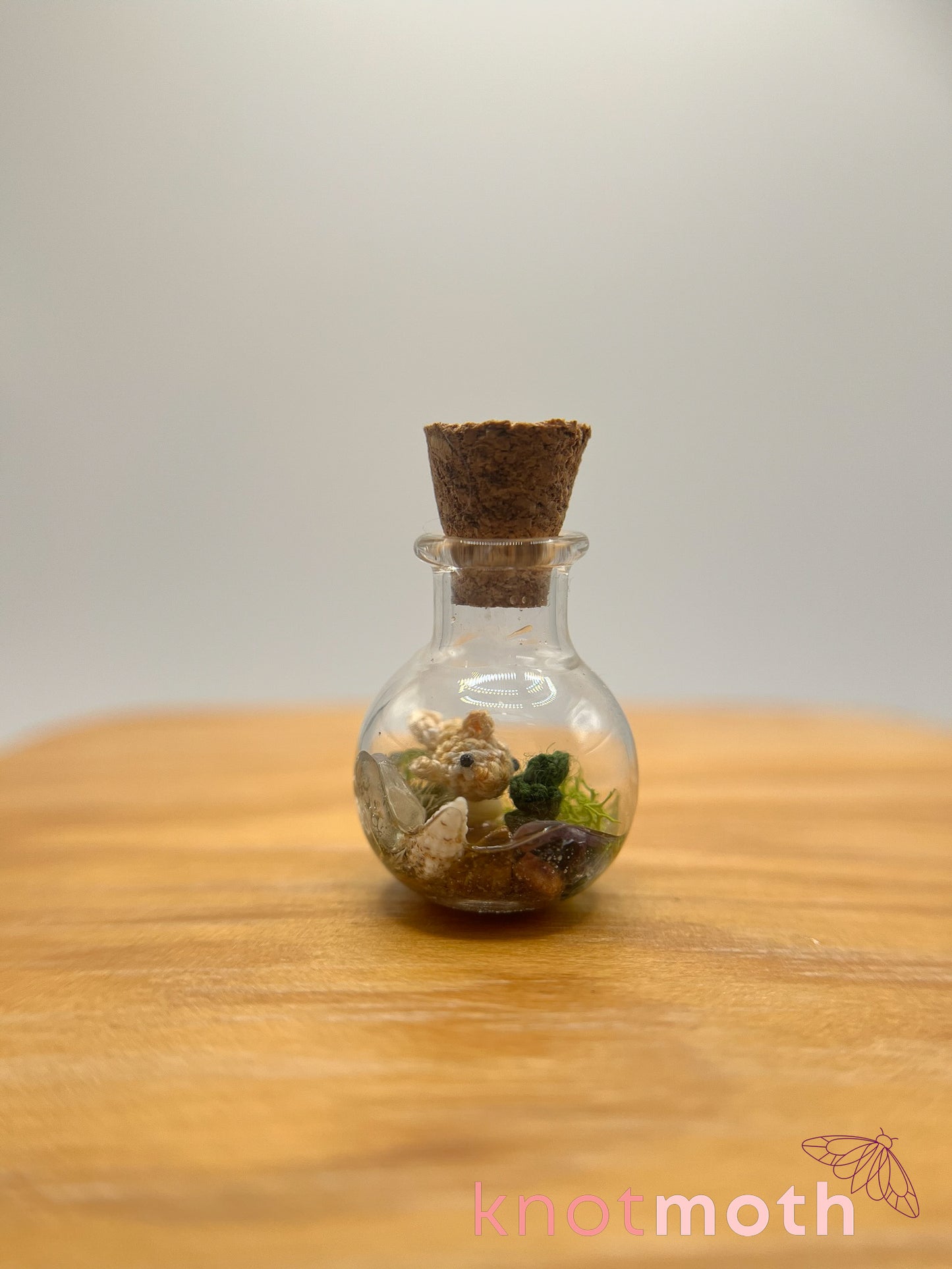 nicole goldfish & seaweed micro crochet trinket jar