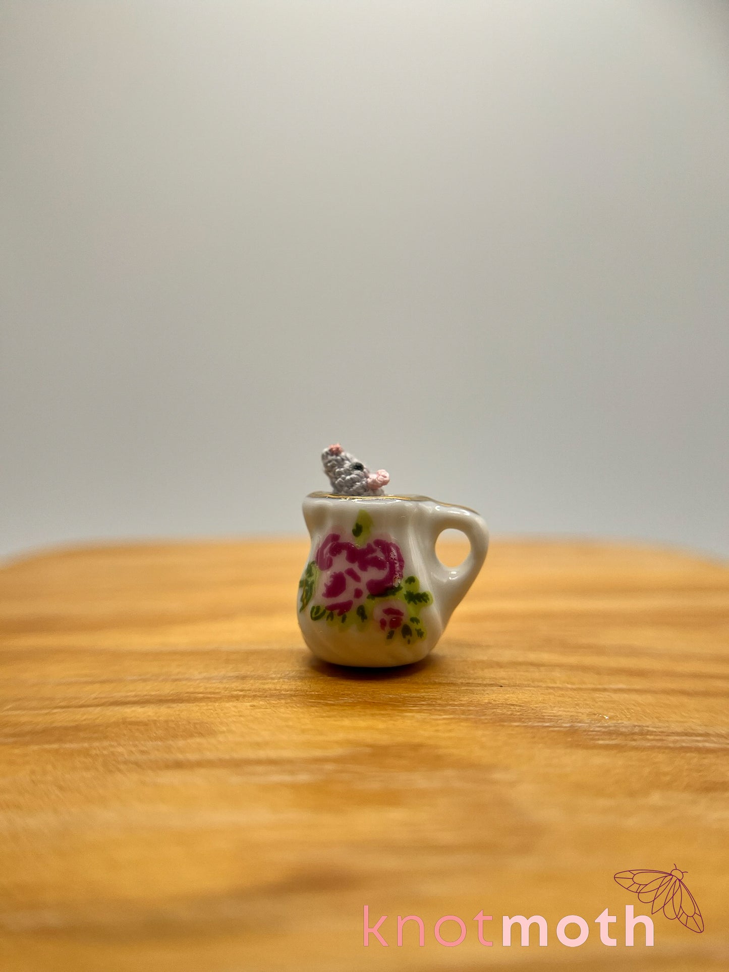 rhea rat micro crochet mug trinket