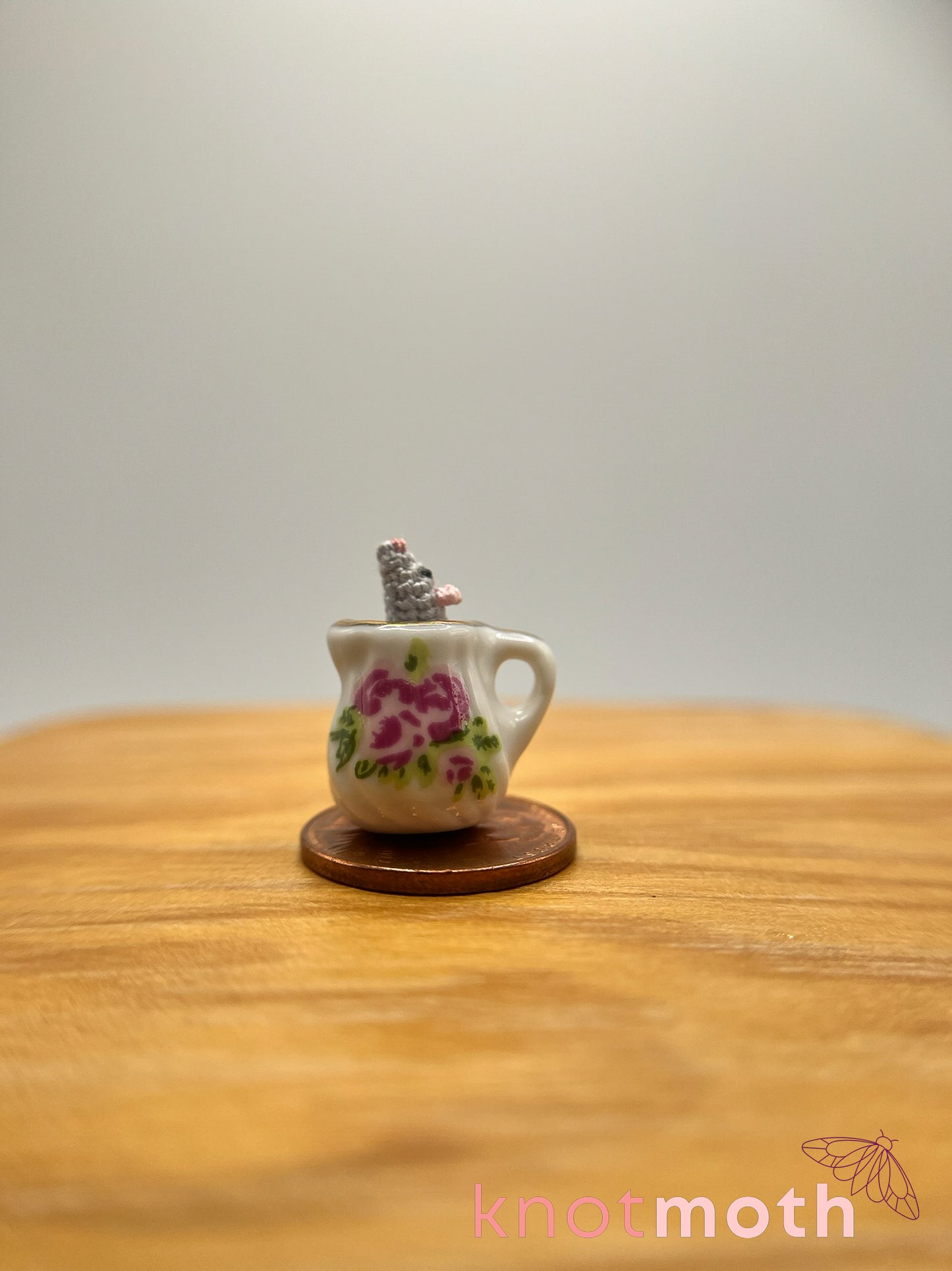 rhea rat micro crochet mug trinket