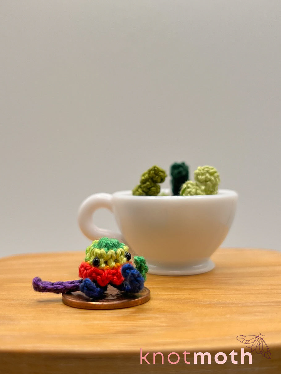 goji jellyfish micro crochet teacup trinket