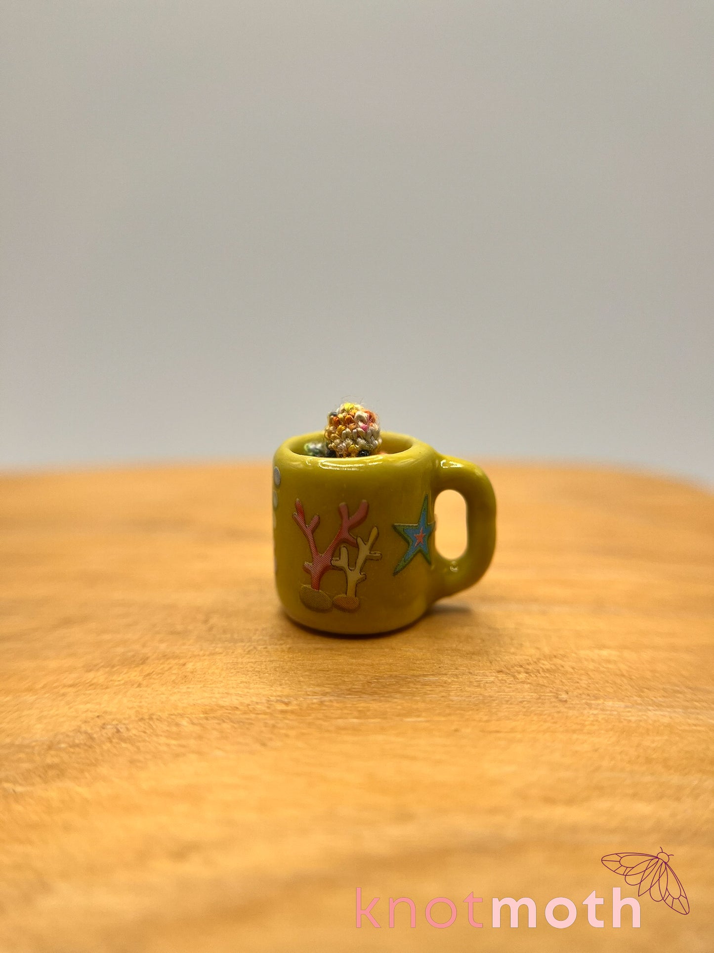 ocho octopus micro crochet mug trinket