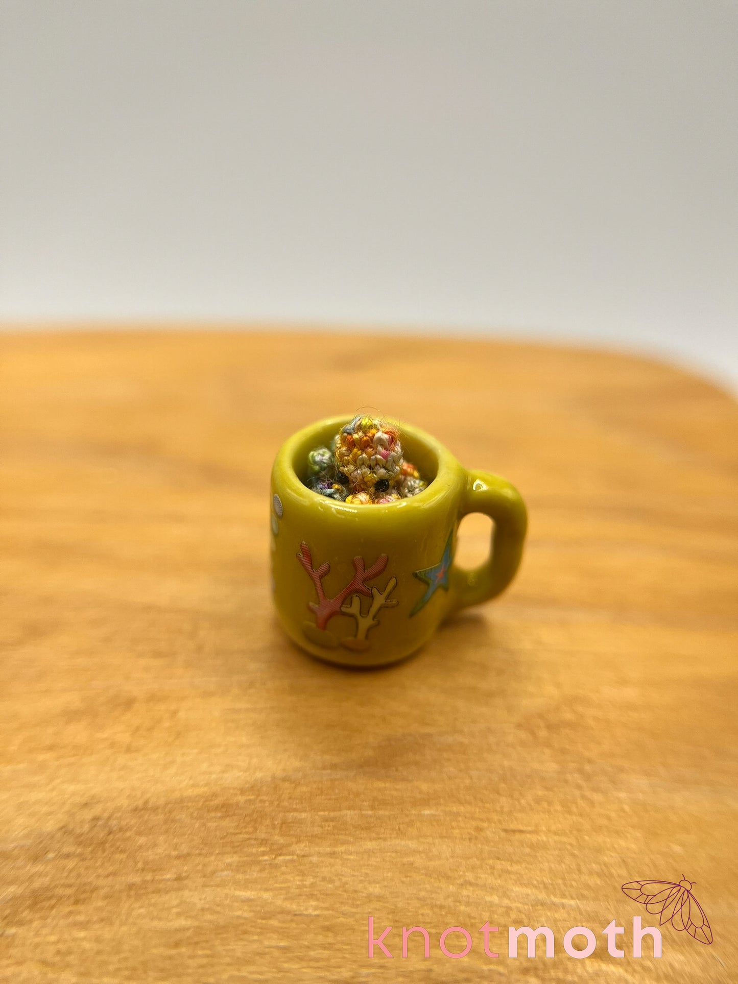 ocho octopus micro crochet mug trinket