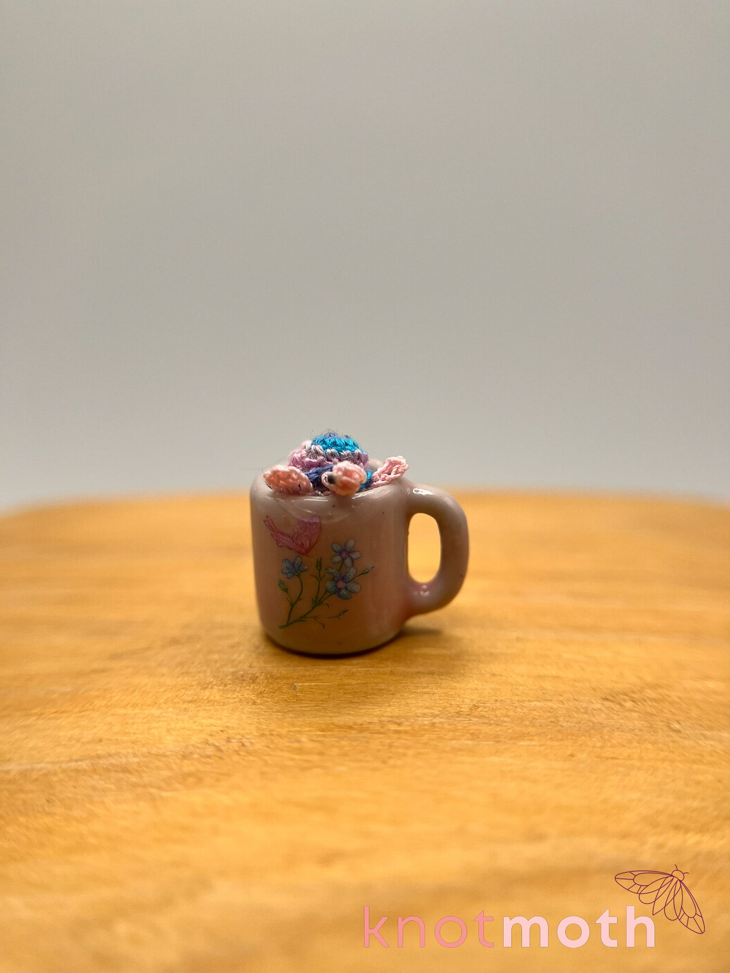 tai turtle micro crochet mug trinket