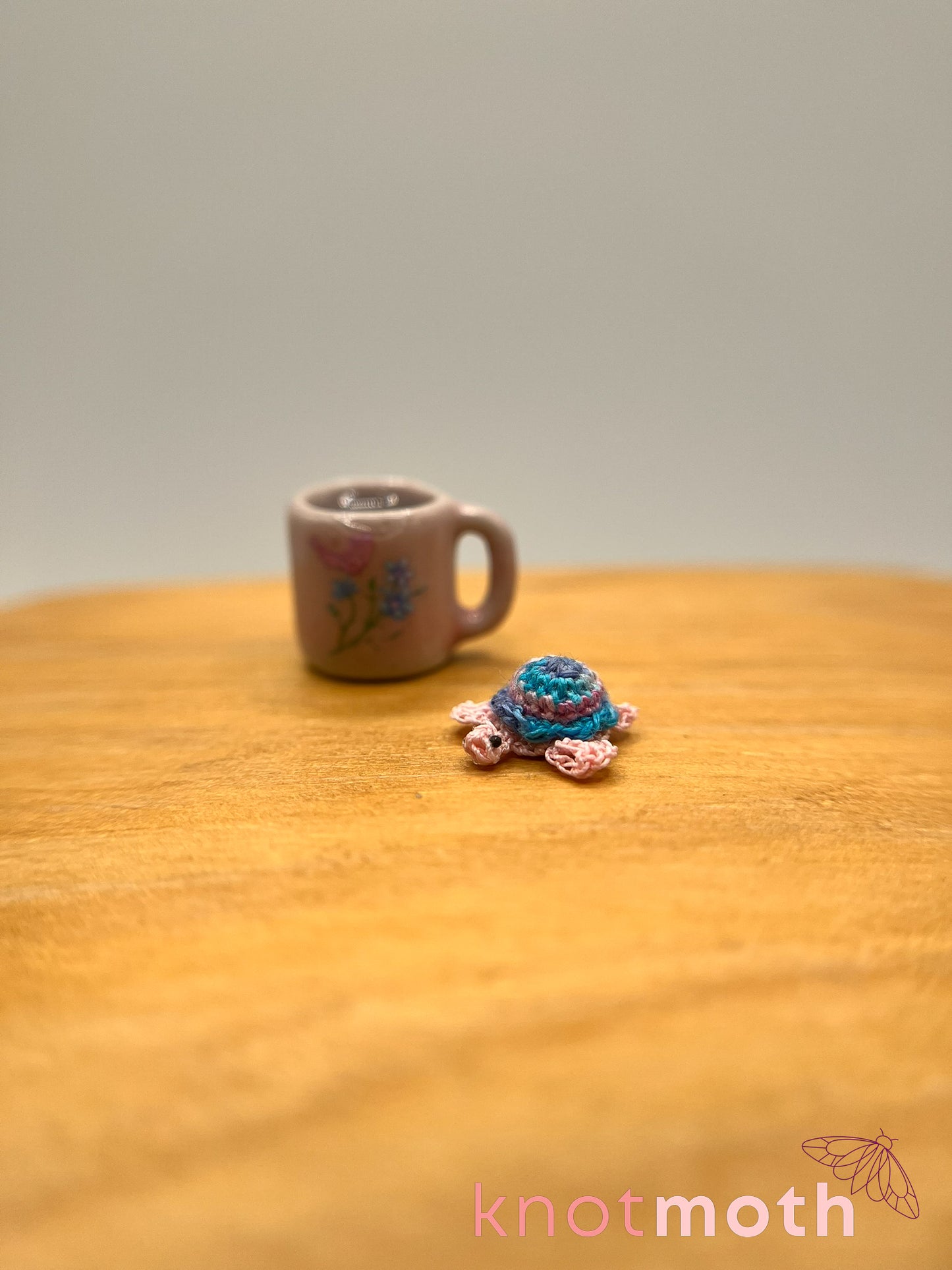 tai turtle micro crochet mug trinket