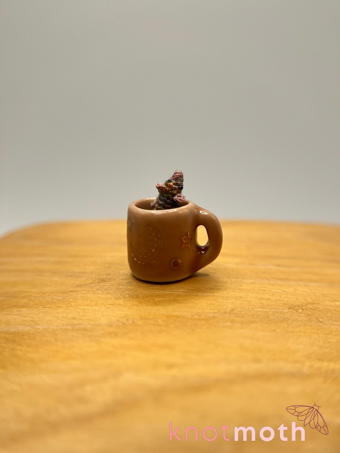 reese rat micro crochet mug trinket