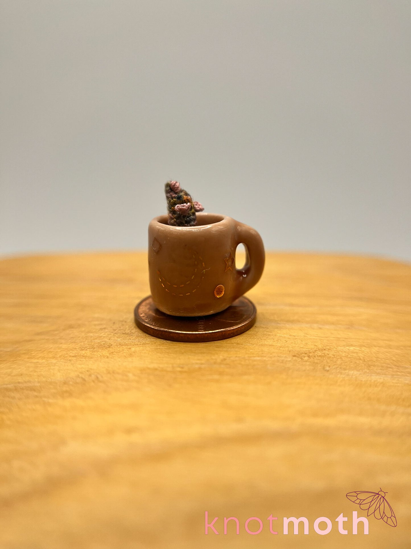 reese rat micro crochet mug trinket
