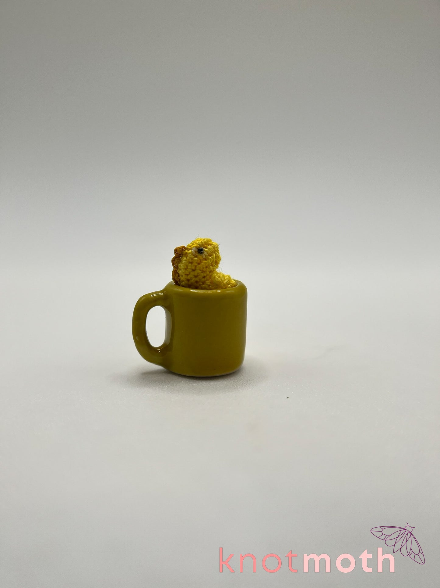lemon tea-rex micro crochet mug trinket