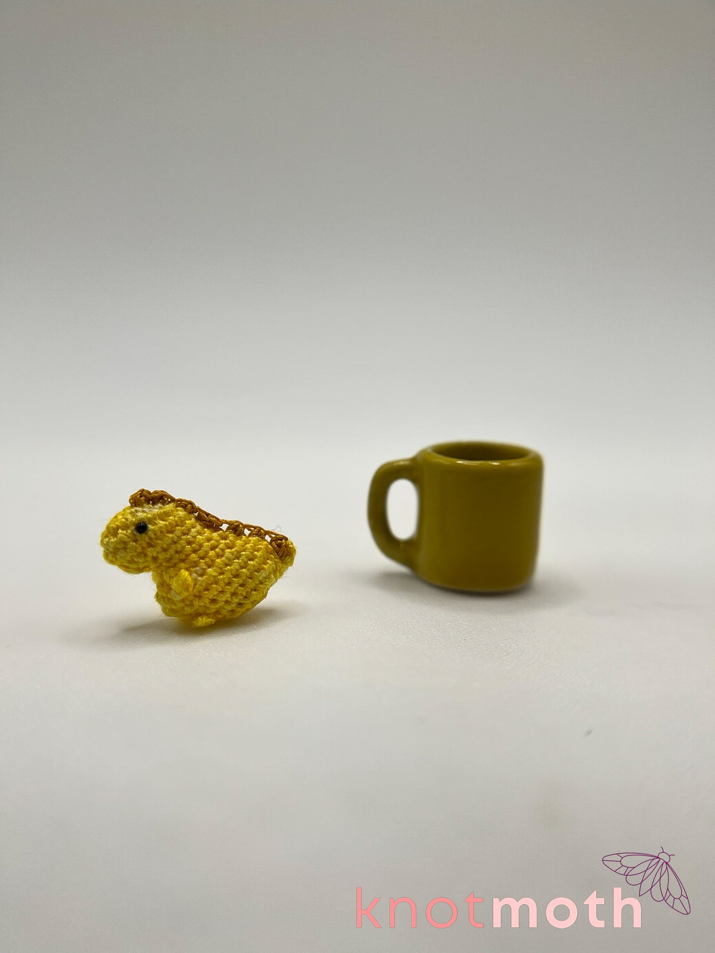 lemon tea-rex micro crochet mug trinket
