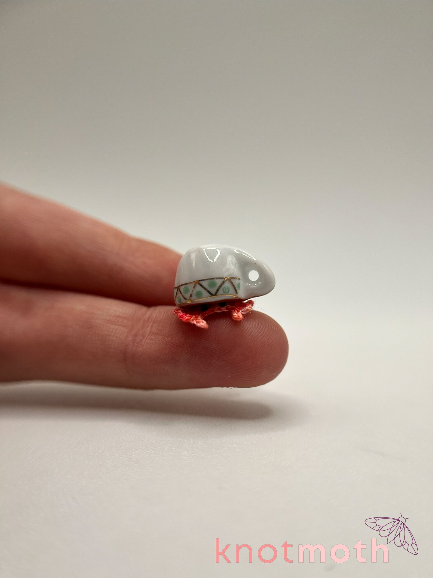 clarissa crab micro crochet teacup trinket