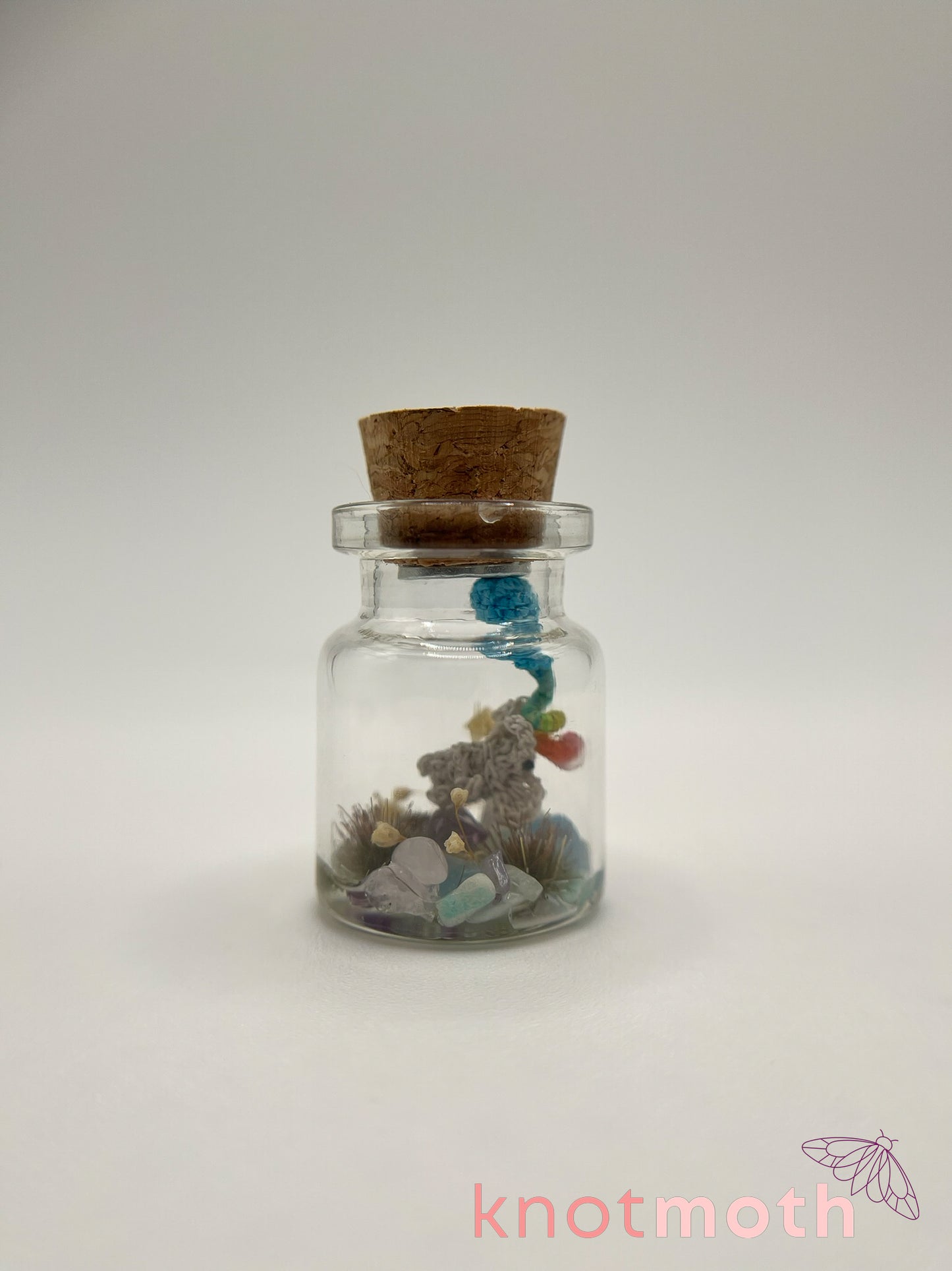 fana elephant & balloon micro crochet jar