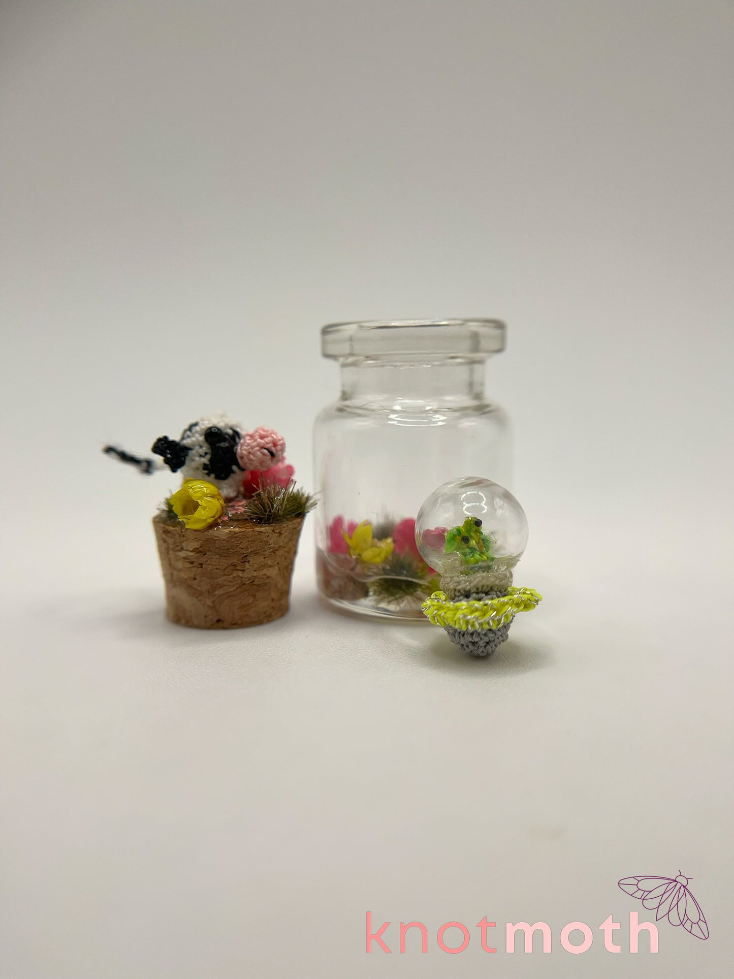 galax alien & chalmer cow abduction micro crochet jar